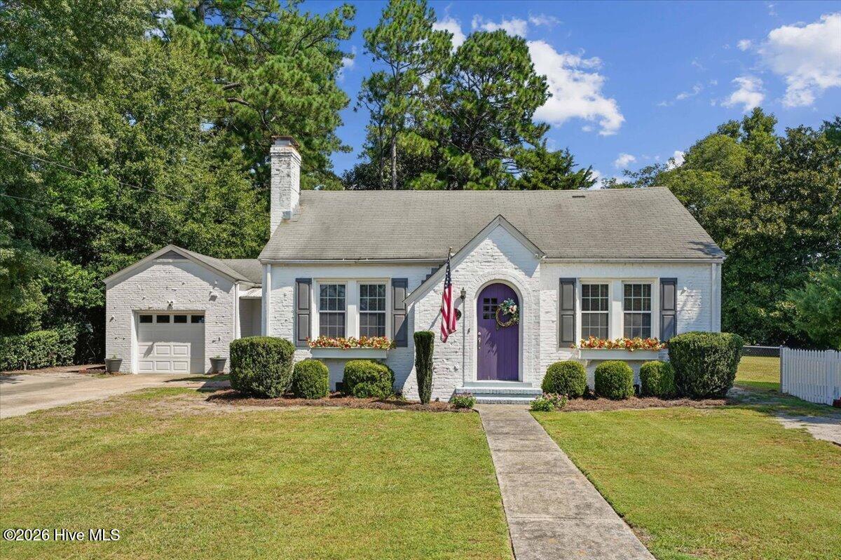 1109 Beech Street Property Photo 1