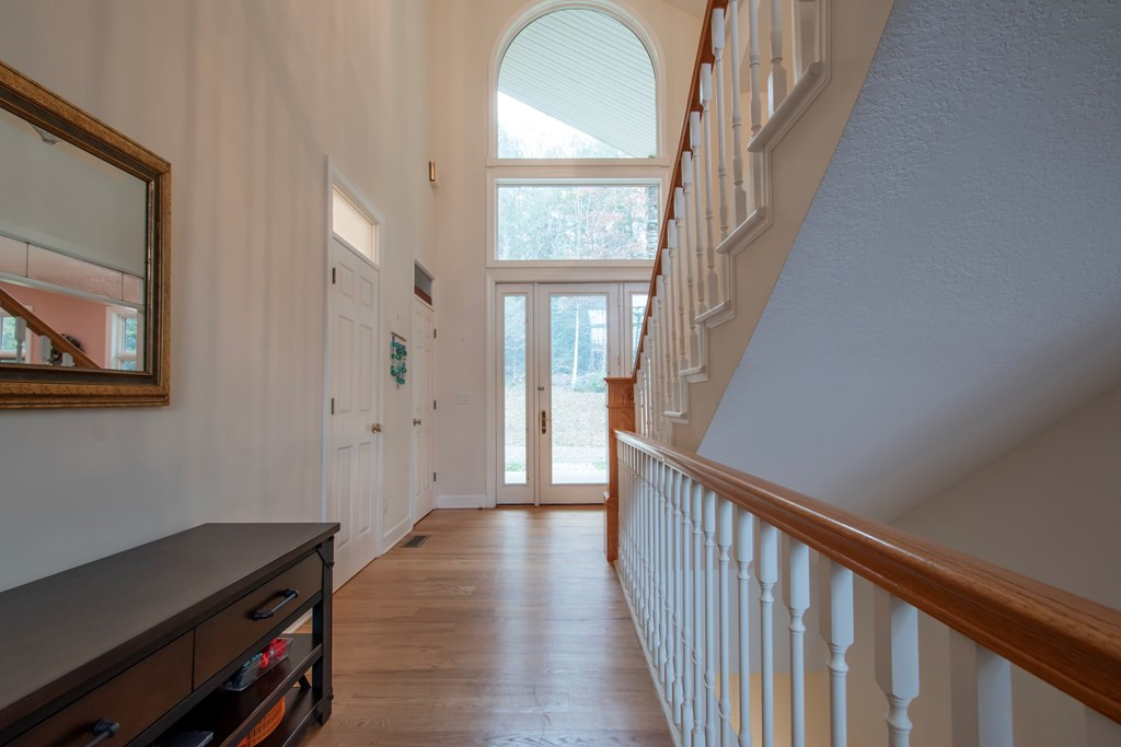 5981 Candy Mountain Road Property Photo 3