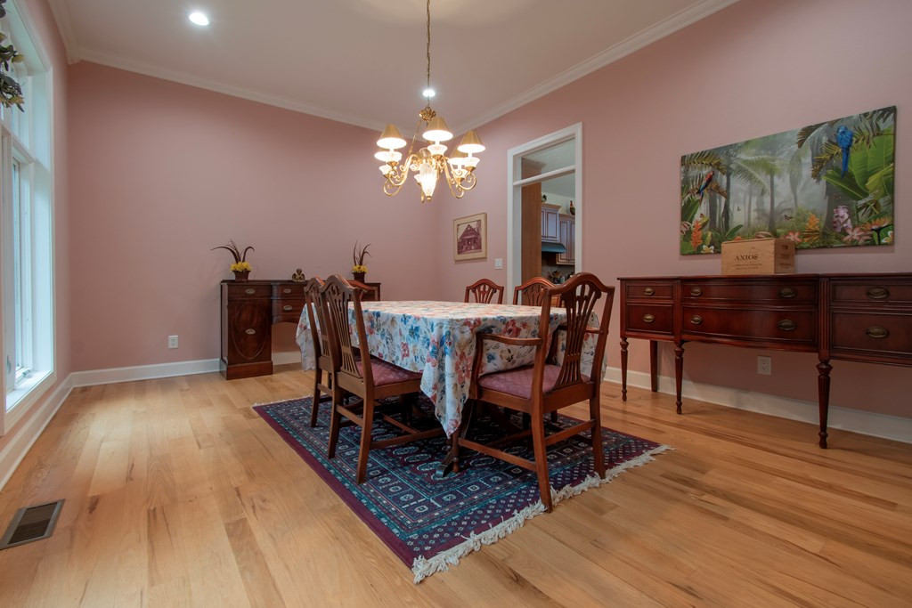 5981 Candy Mountain Road Property Photo 7