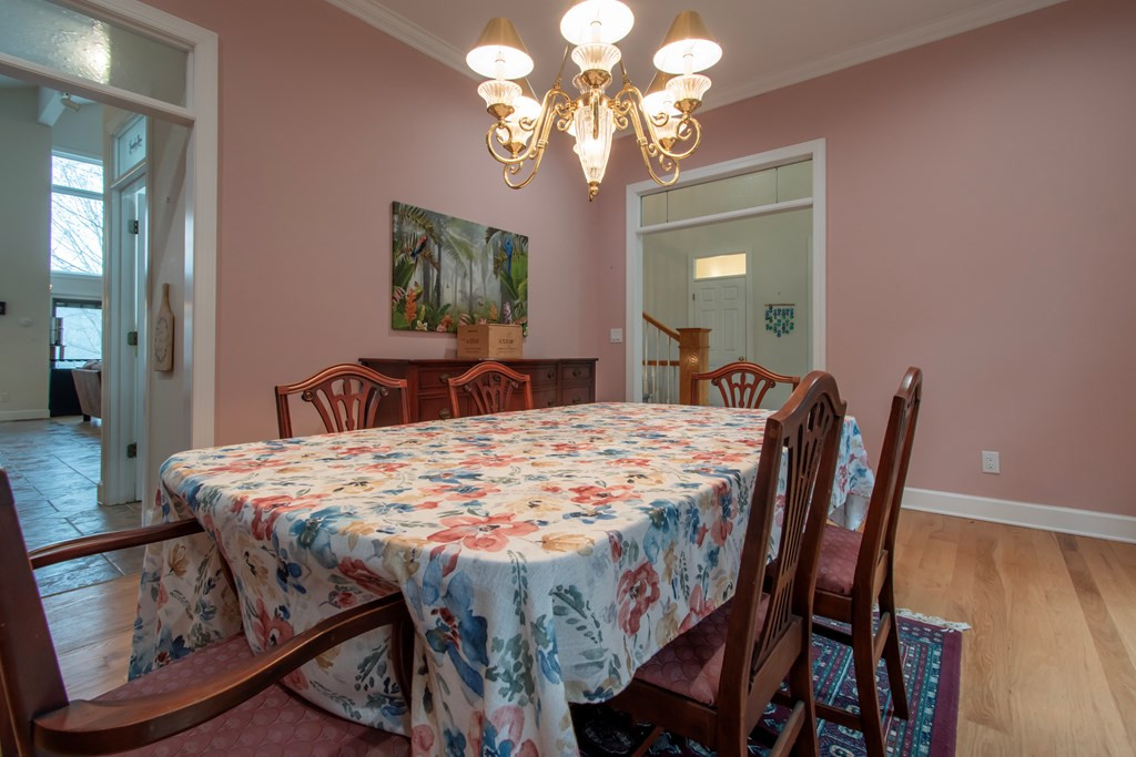 5981 Candy Mountain Road Property Photo 8