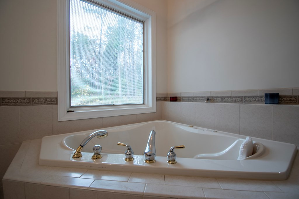 5981 Candy Mountain Road Property Photo 37