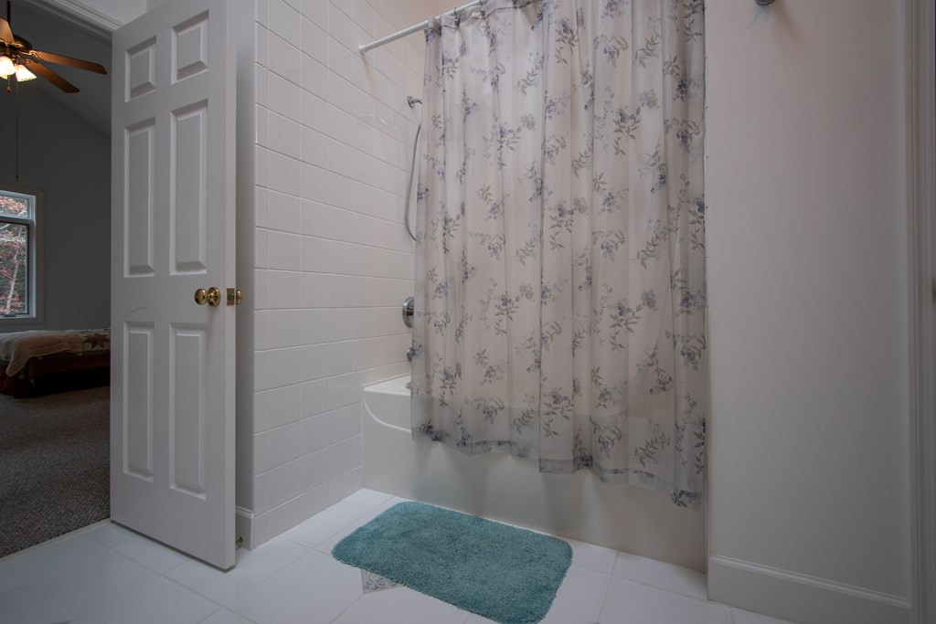 5981 Candy Mountain Road Property Photo 48