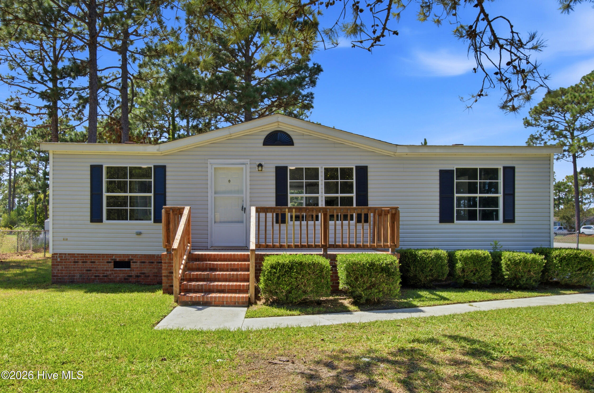 101 Larch Court Property Photo 1