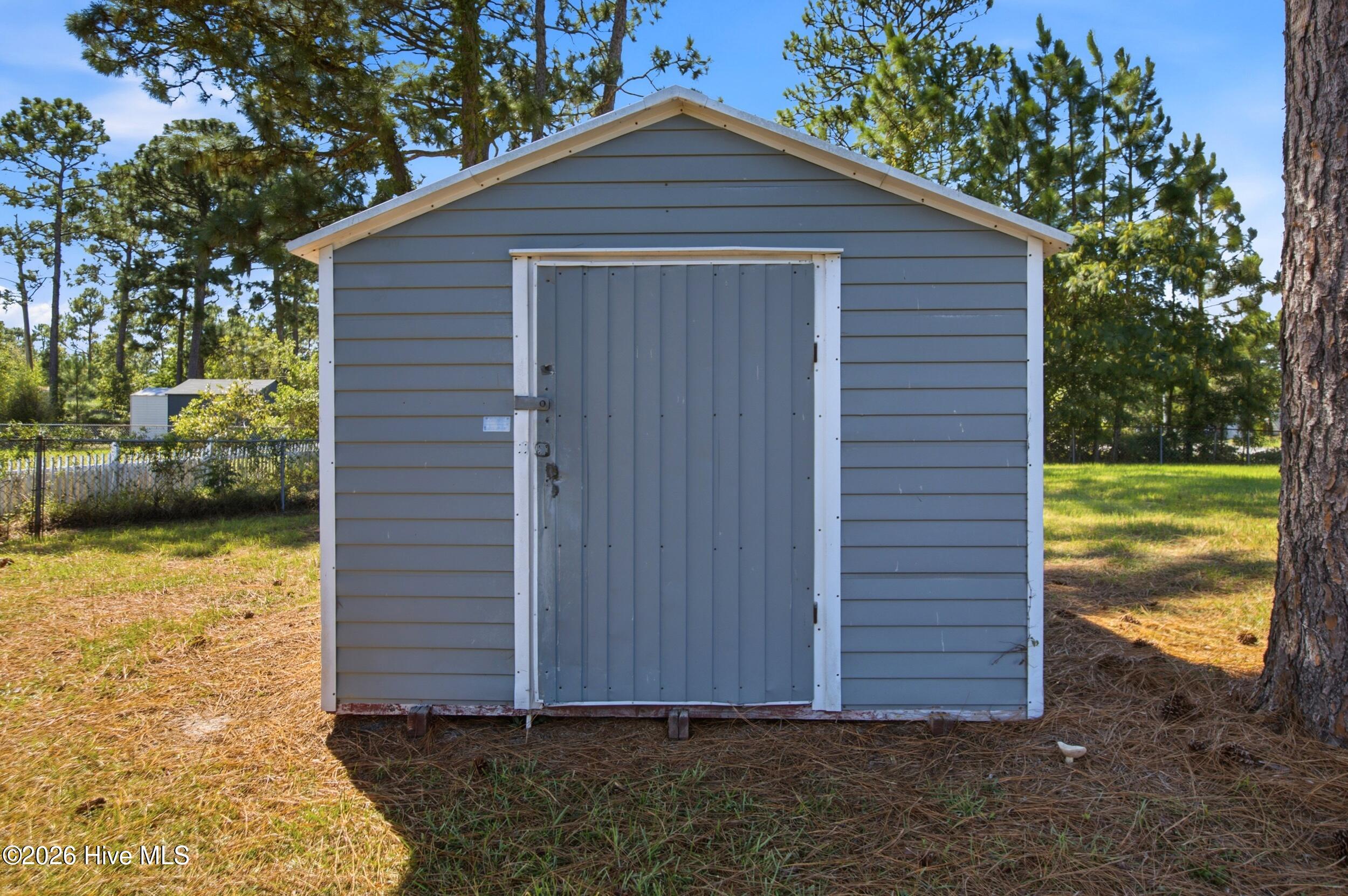 101 Larch Court Property Photo 32