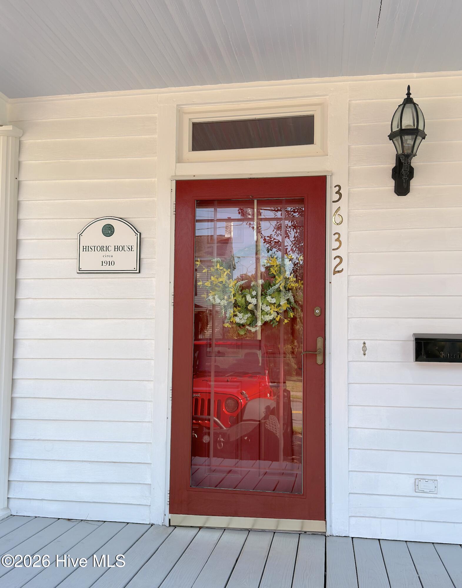 3632 E Wilson Street Property Photo 2
