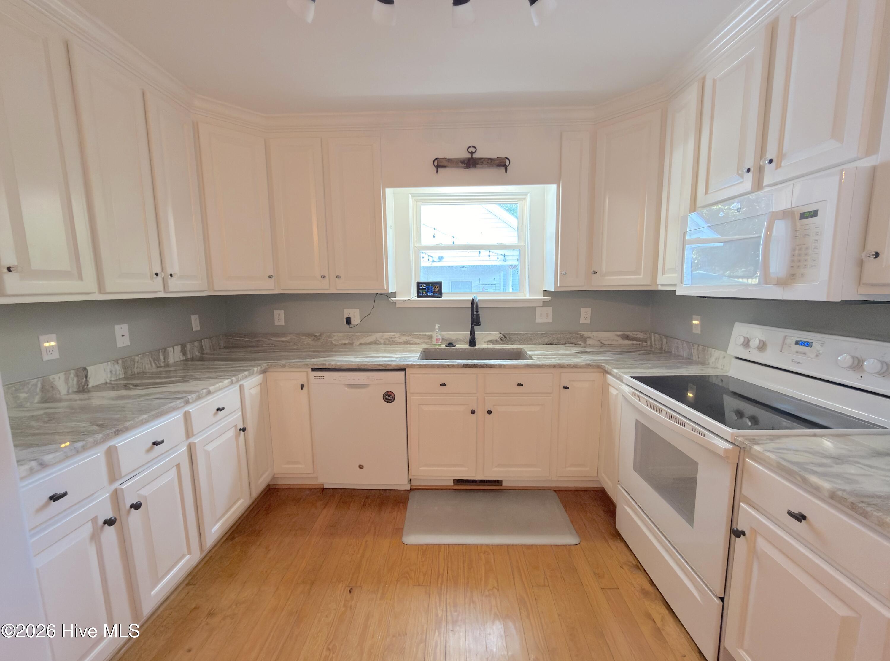 3632 E Wilson Street Property Photo 7