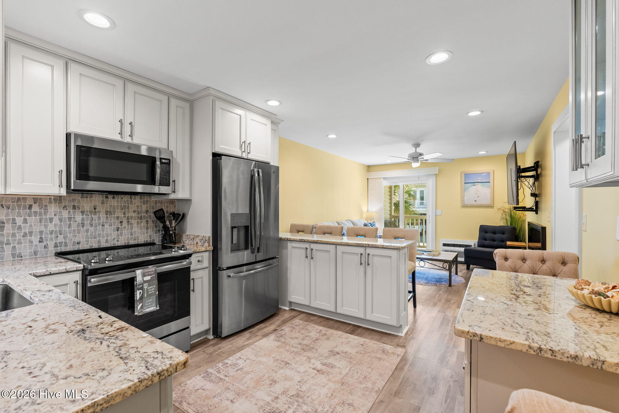 4201 N Ocean Boulevard 2i Property Photo 12