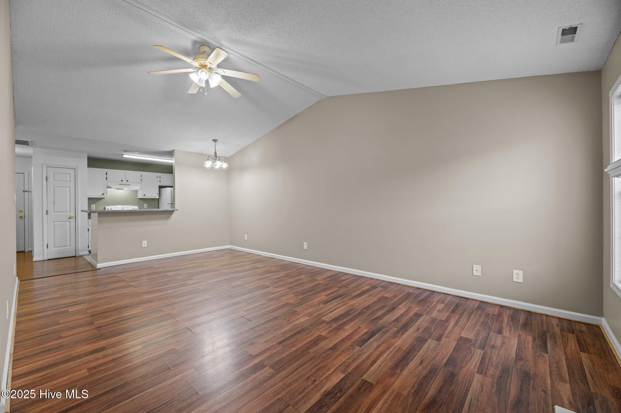 123 Jerrett Lane Property Photo 13