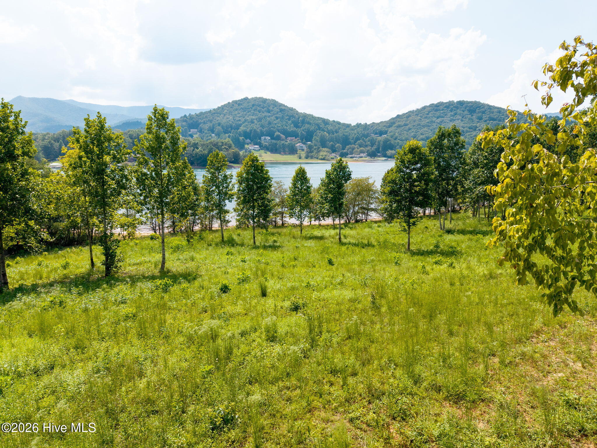 314 Lakeside Drive Property Photo 16