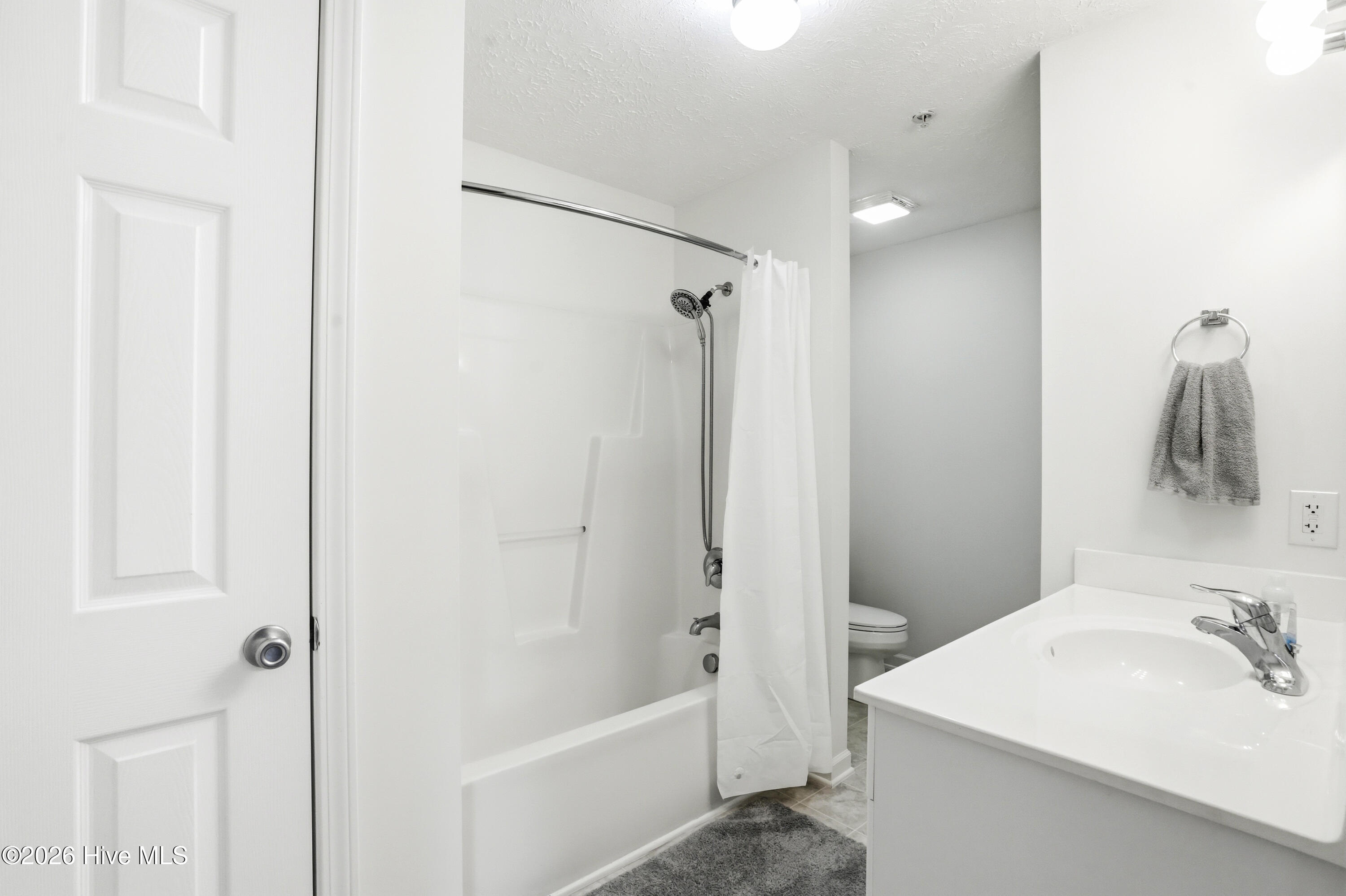 625 Spencer Farlow Drive Unit 30 Property Photo 10