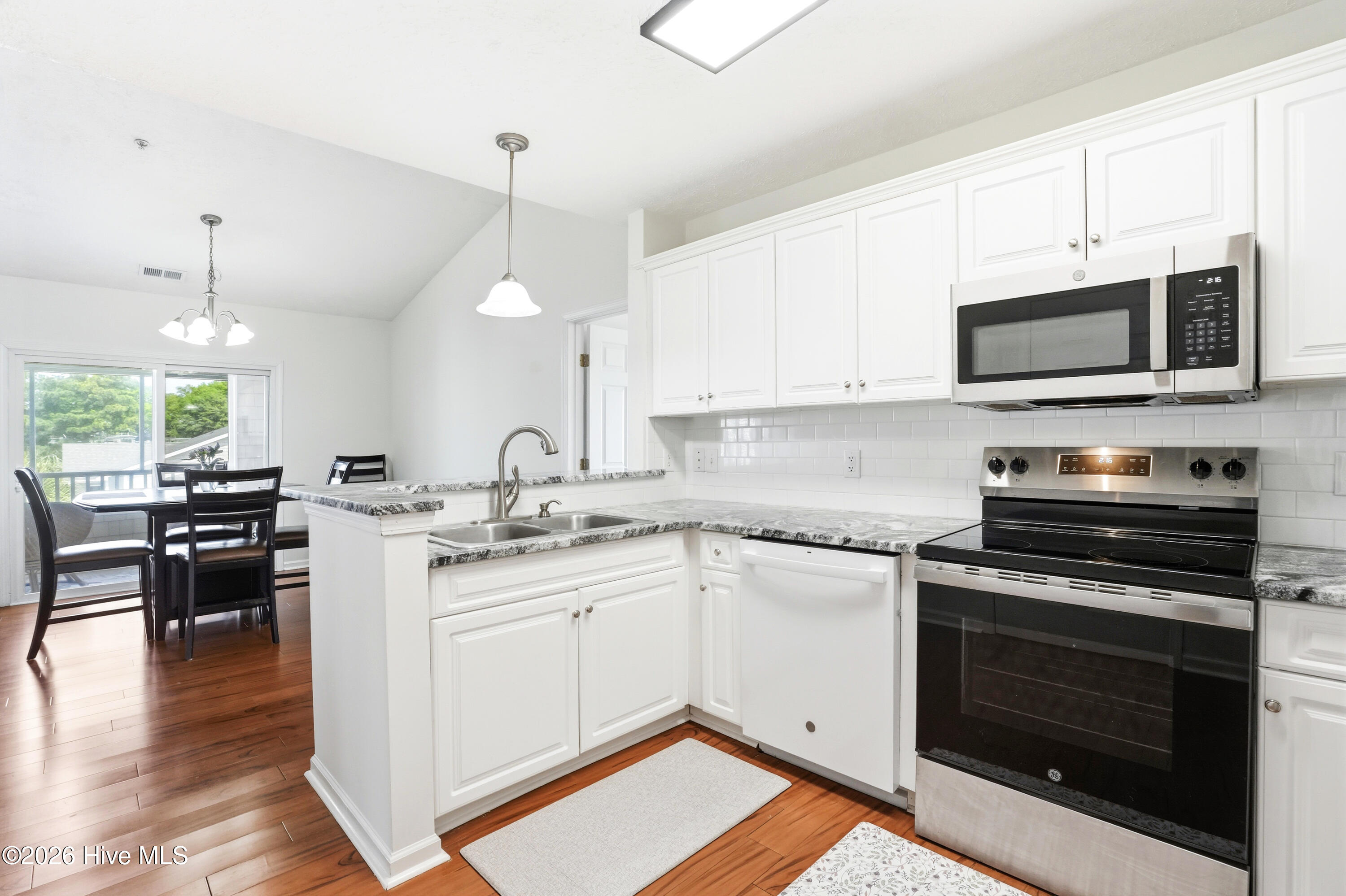 625 Spencer Farlow Drive Unit 30 Property Photo 26