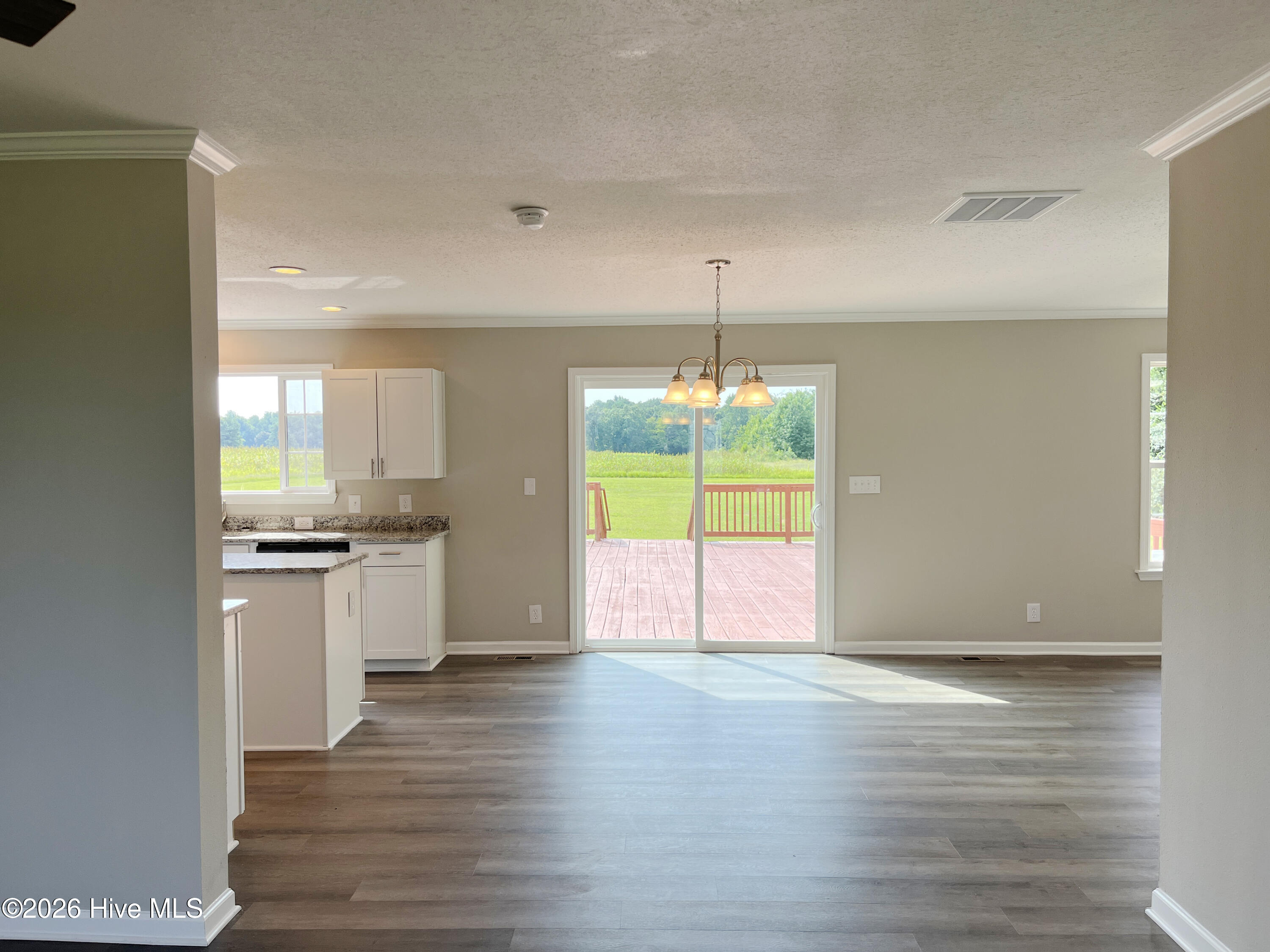 782 County Line Road Property Photo 4