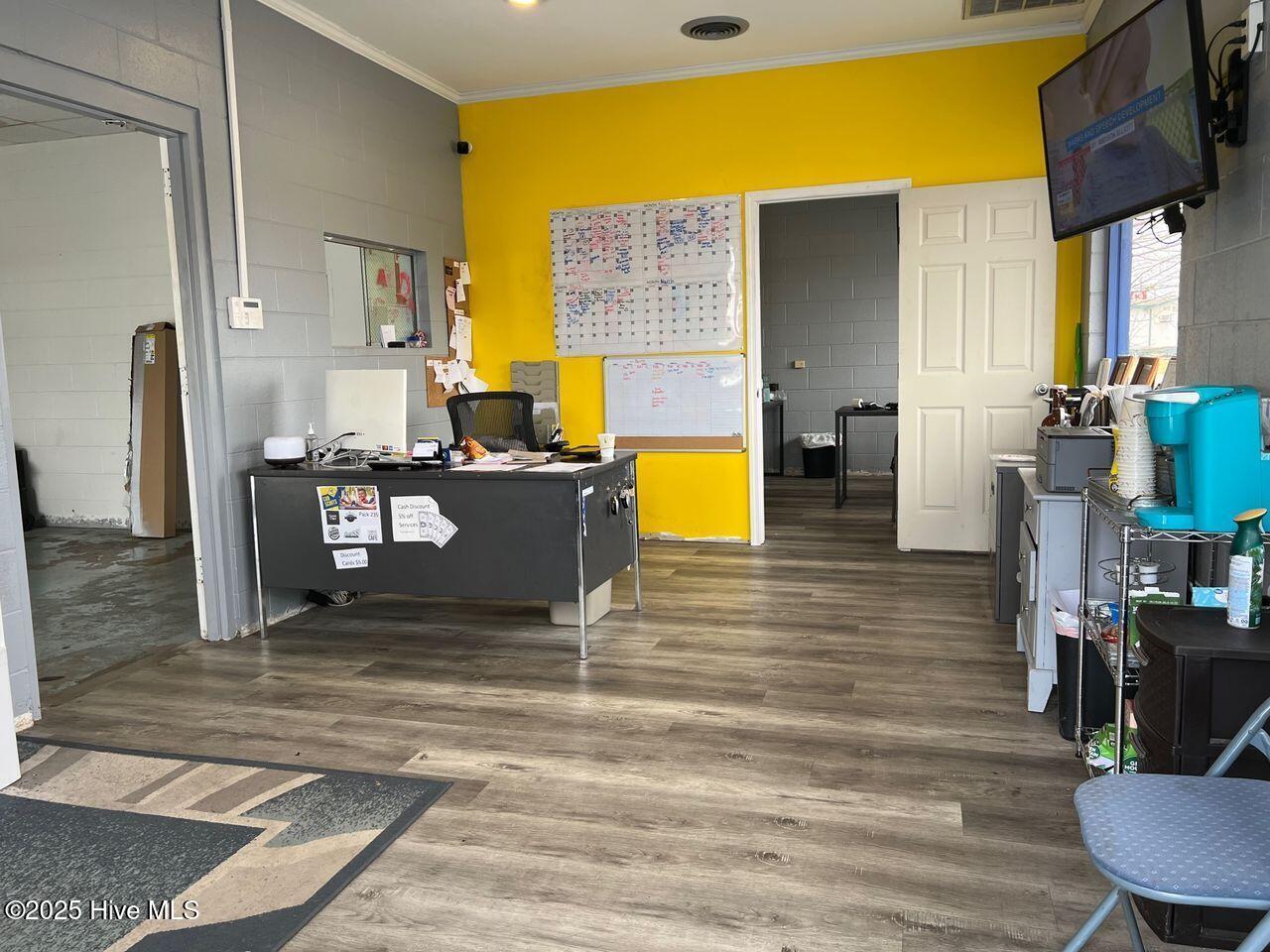6412 Market Street Property Photo 12