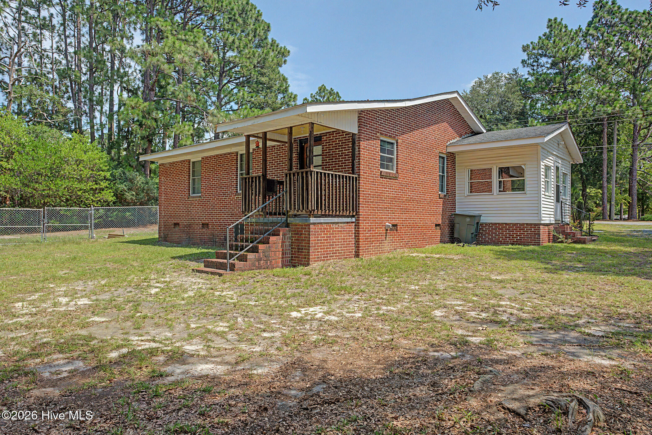 506 Hawthorne Street Property Photo 5