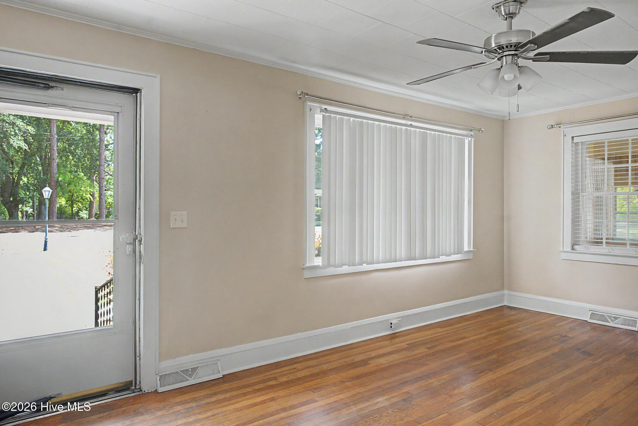 506 Hawthorne Street Property Photo 12