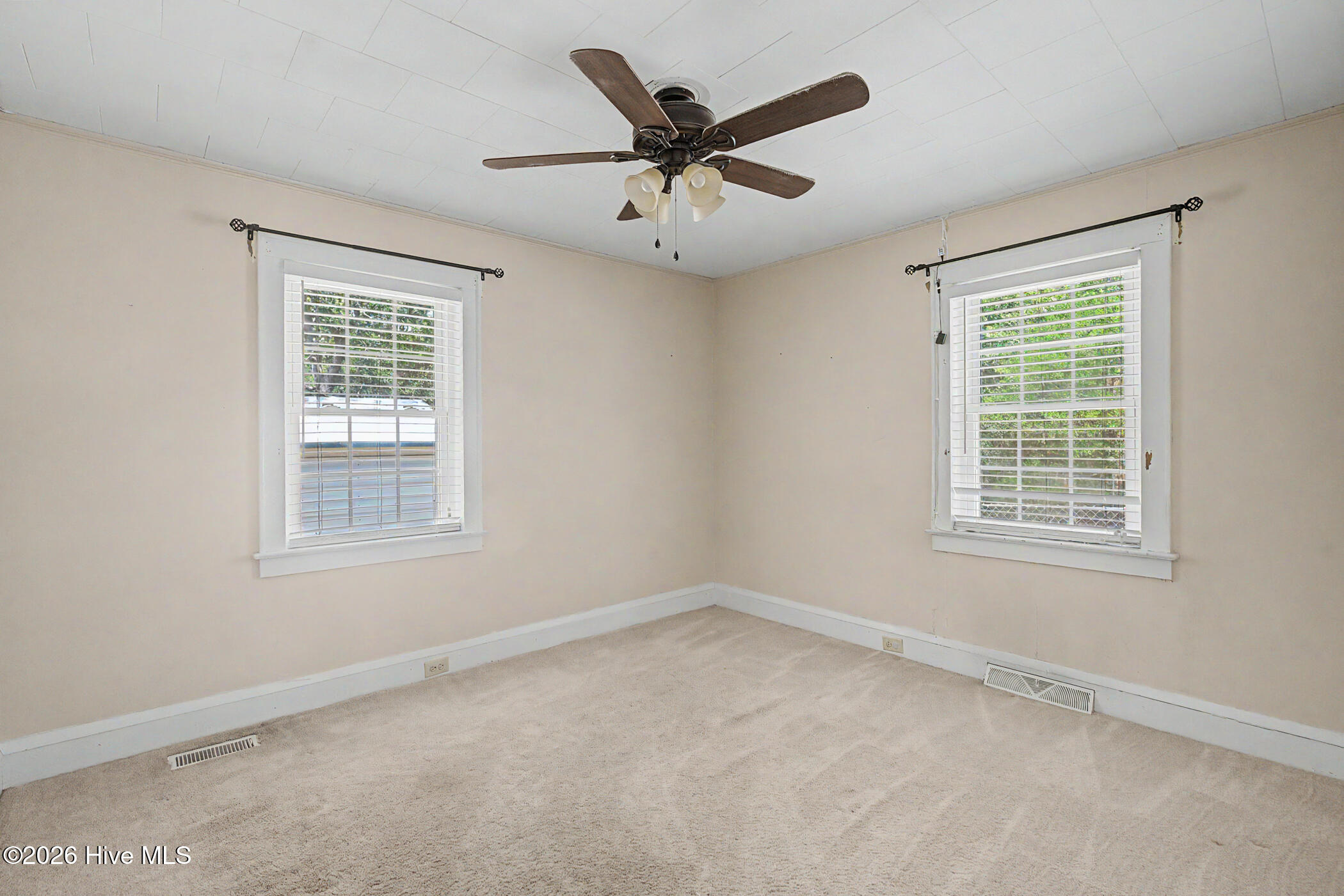 506 Hawthorne Street Property Photo 20