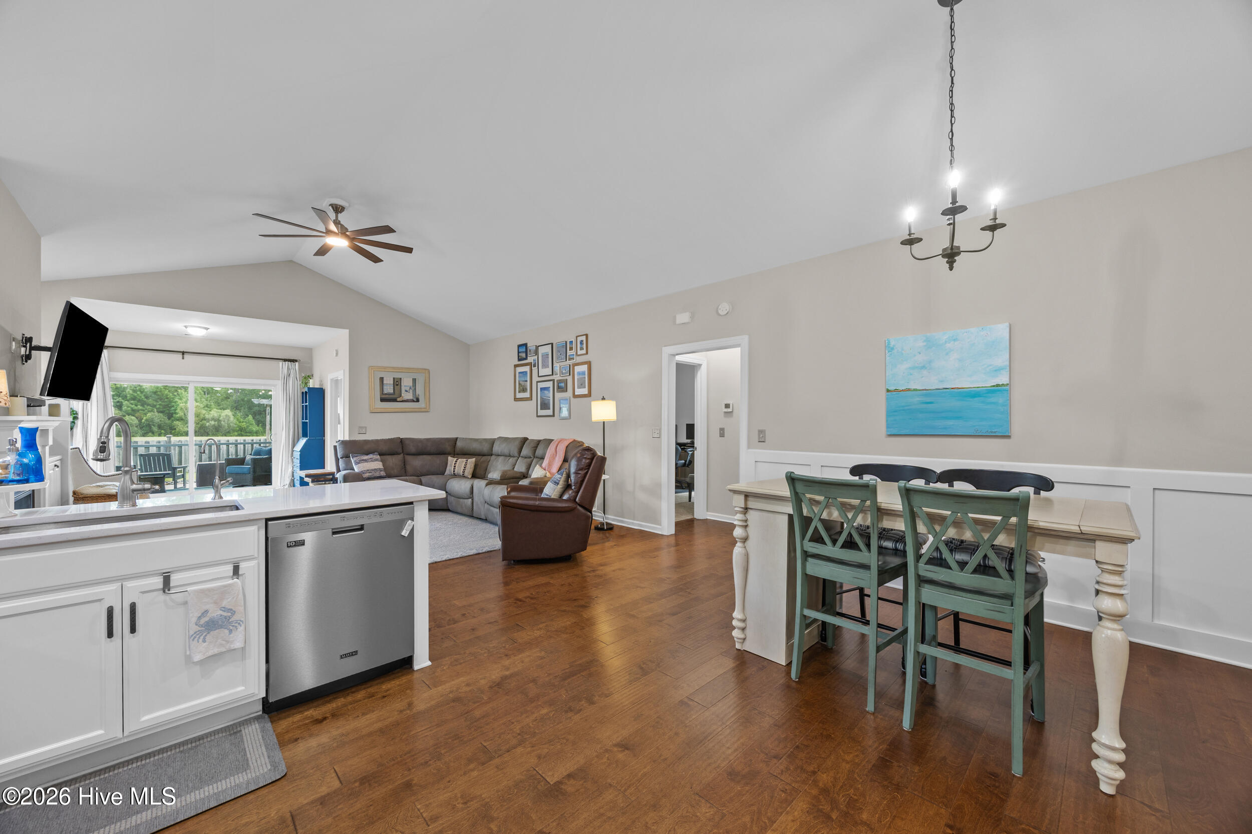 4513 Huntsman Court Property Photo 10