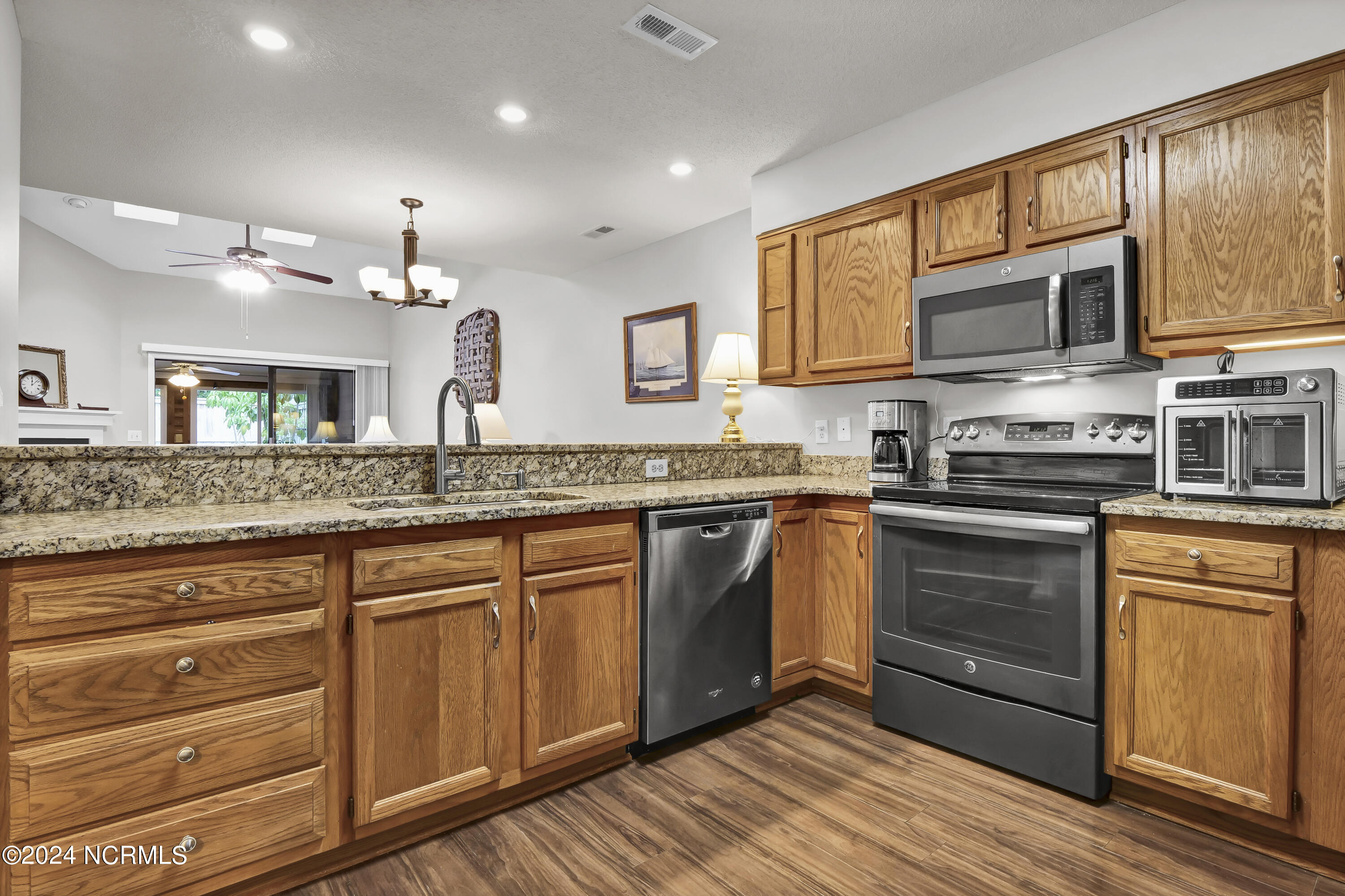 6021 Caddy Circle Property Photo 6