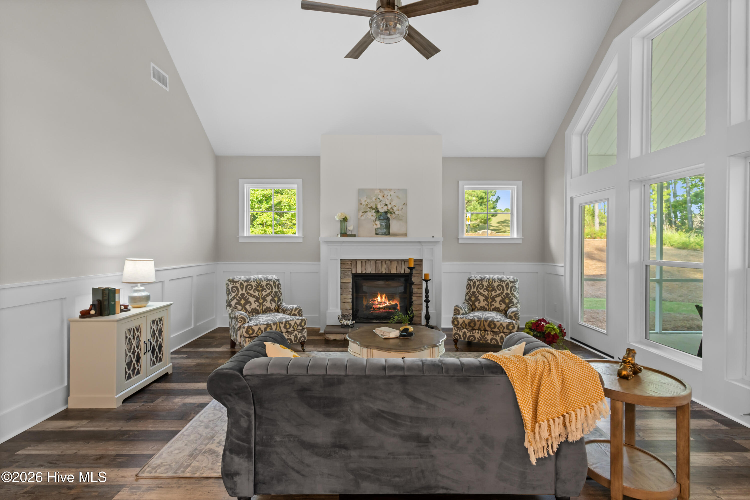 222 Louisa Lane Property Photo 4
