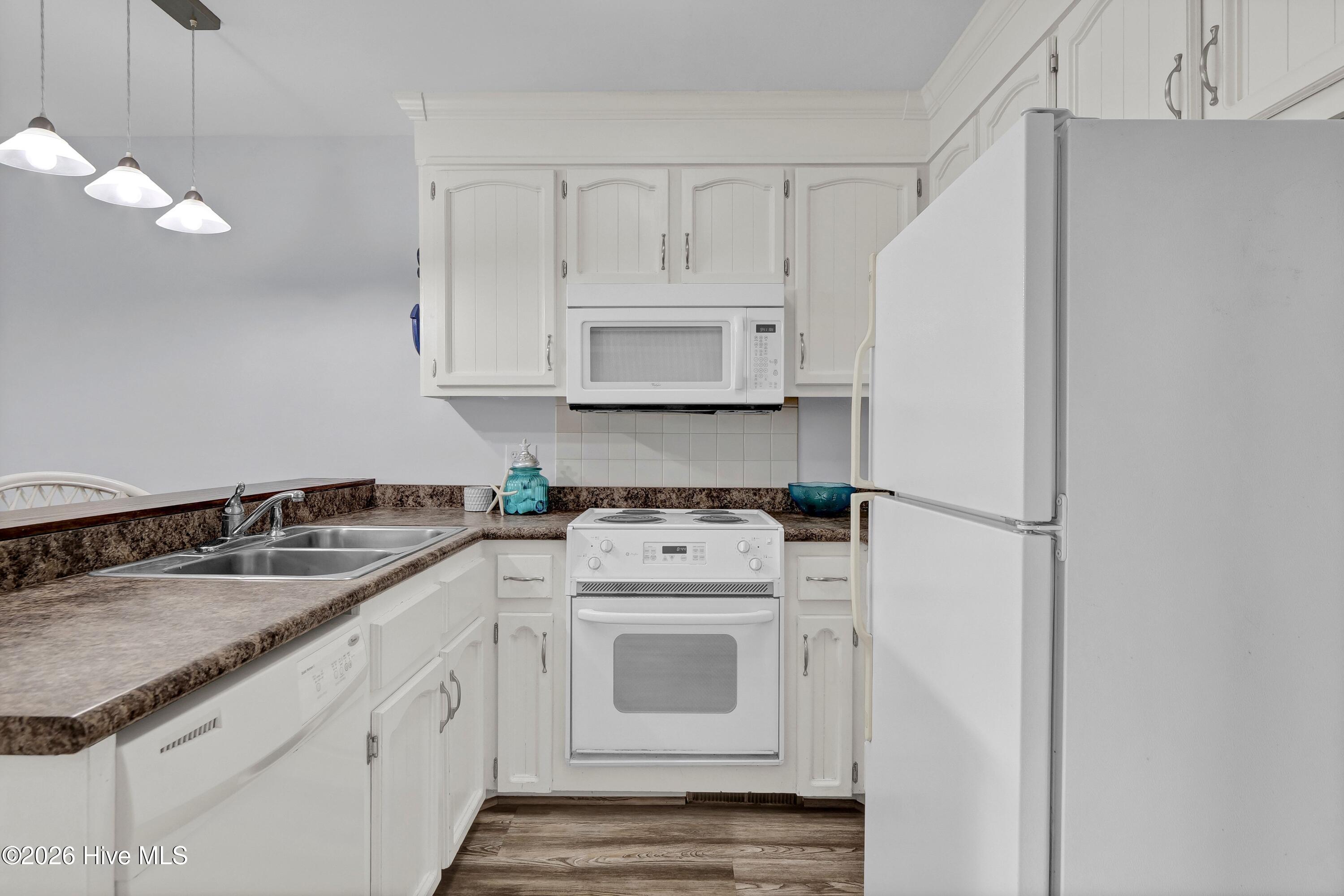 1505 Carolina Beach Avenue N 1e Property Photo 12