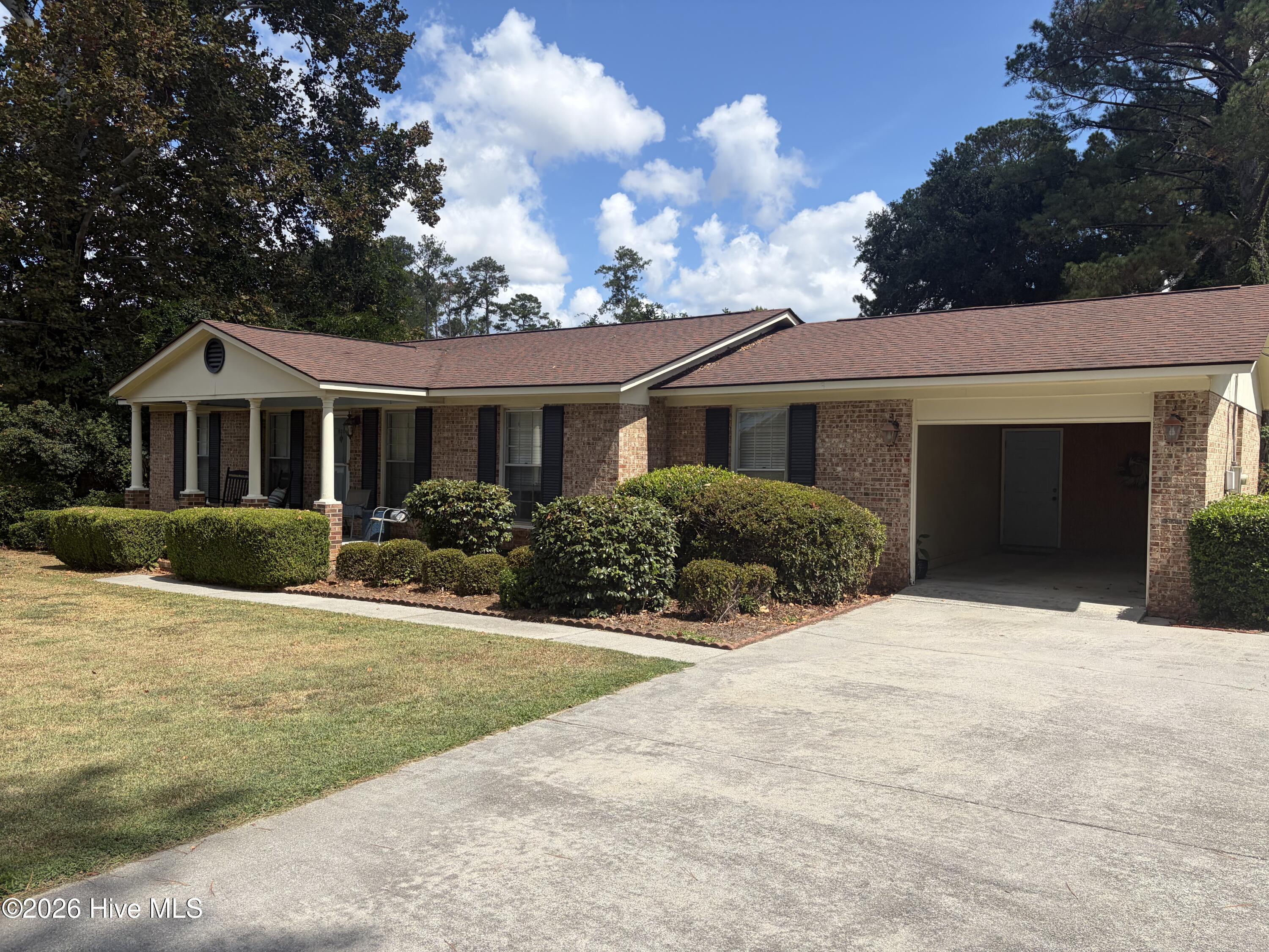 500 Guill Street Property Photo 3