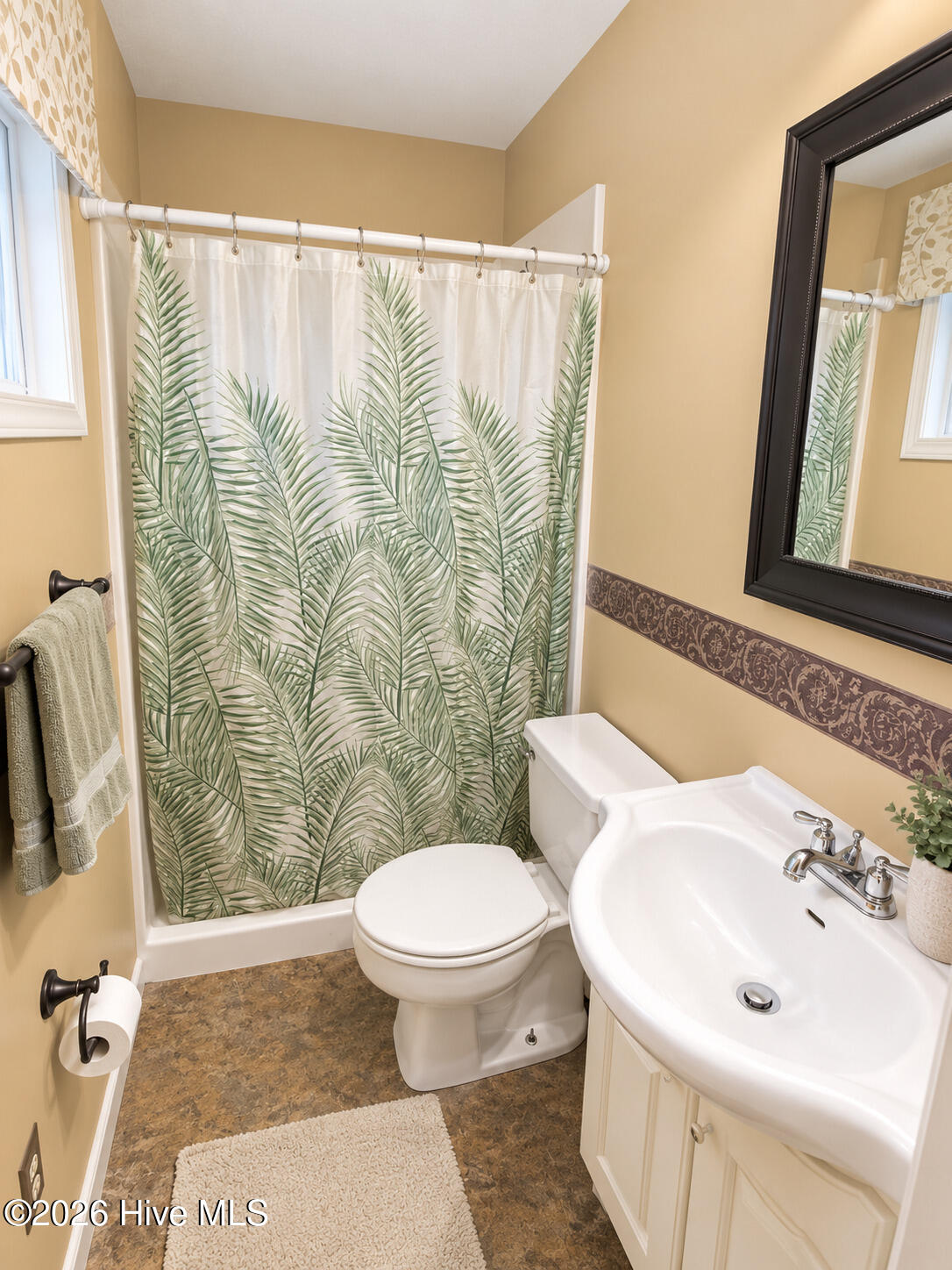 500 Guill Street Property Photo 10