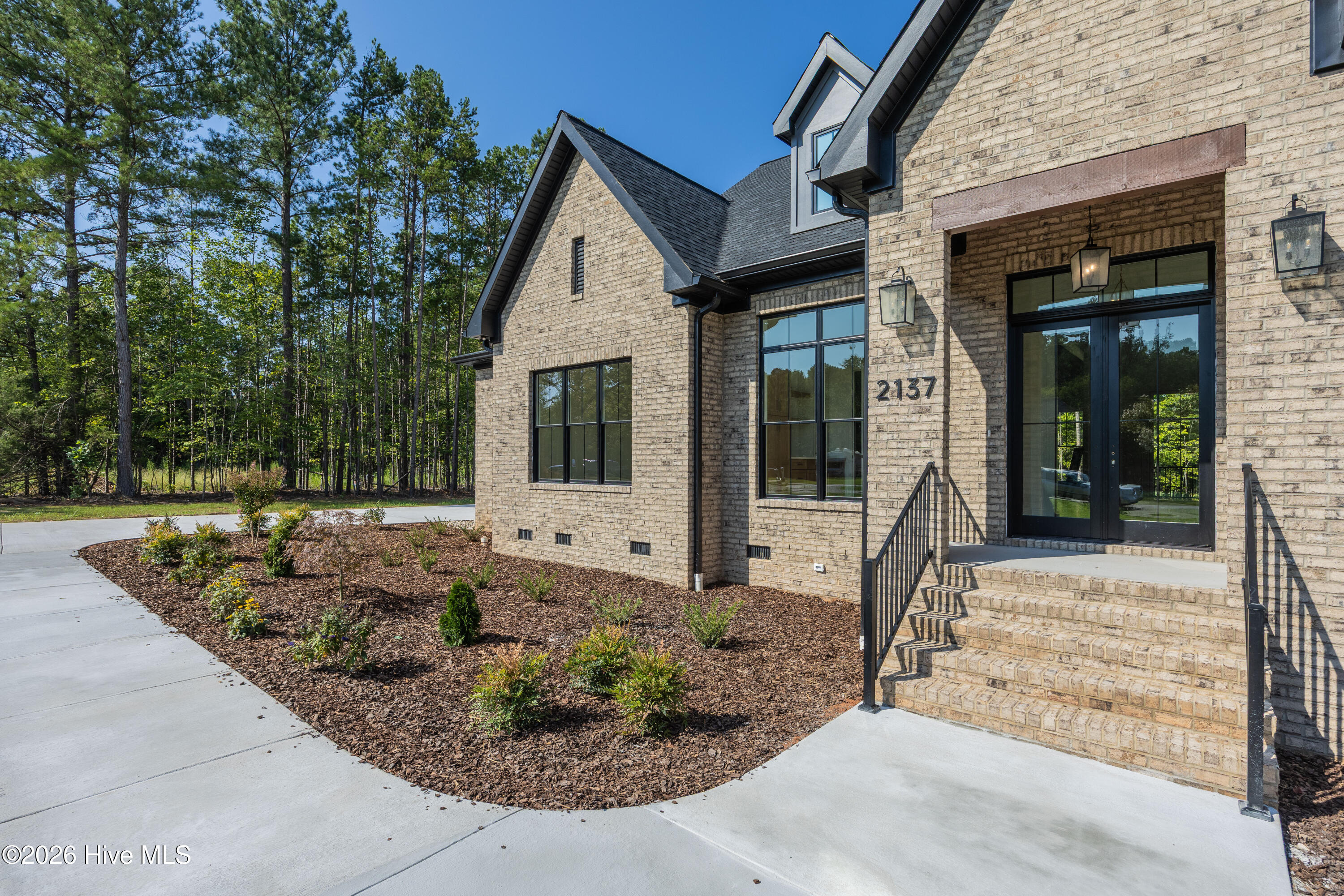 2137 Patriot Woods Drive Property Photo 2