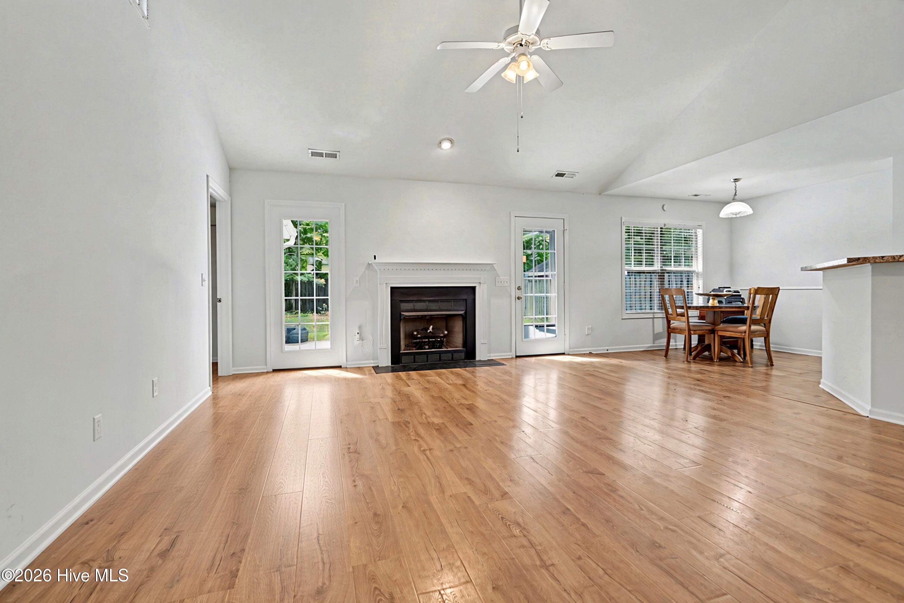 5103 Long Pointe Road Property Photo 2