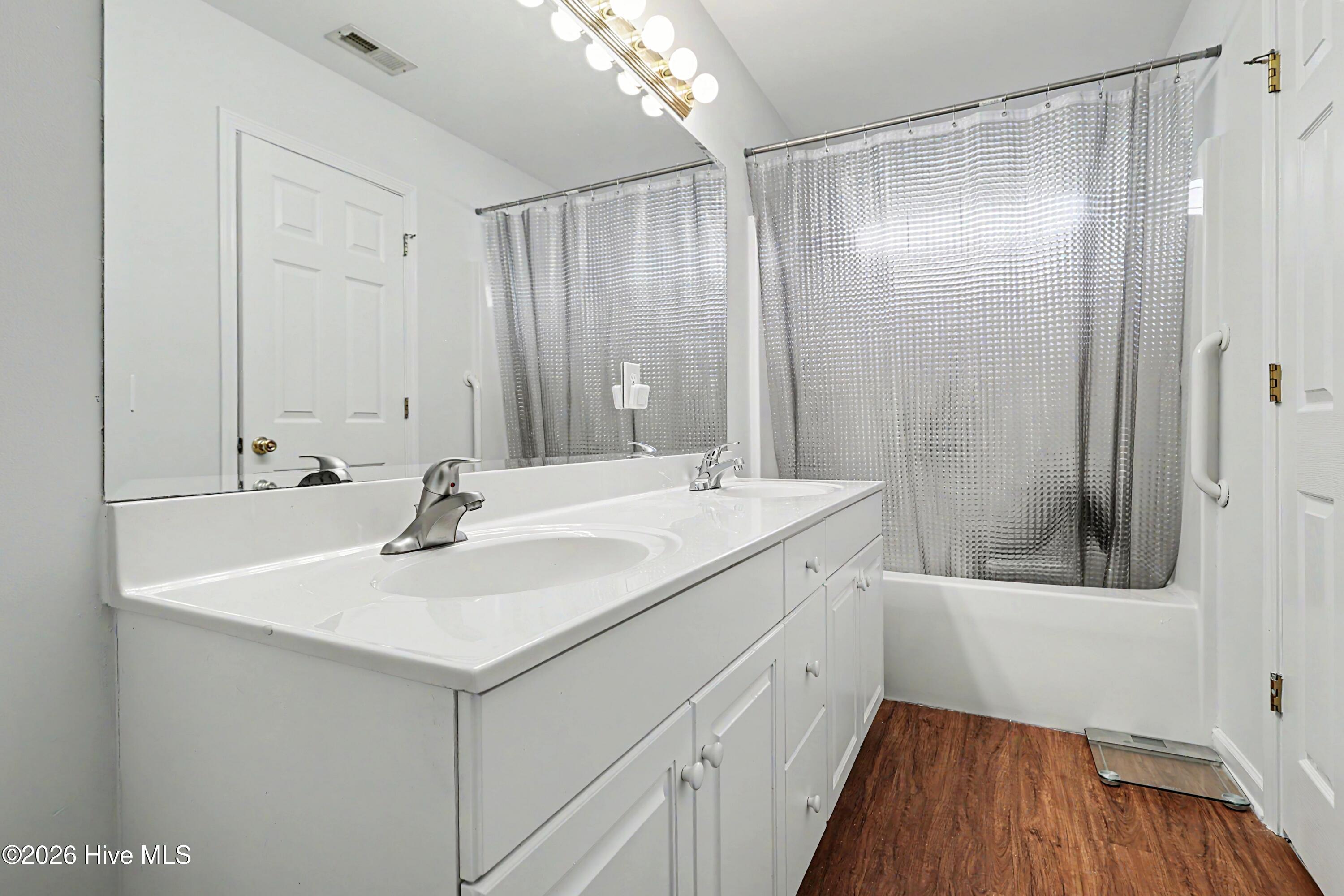 5103 Long Pointe Road Property Photo 17