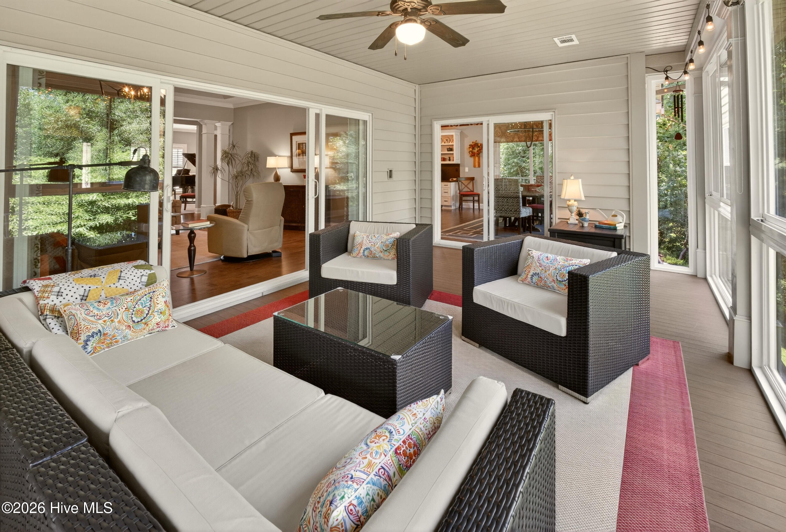 156 Quiet Oak Court Property Photo 23