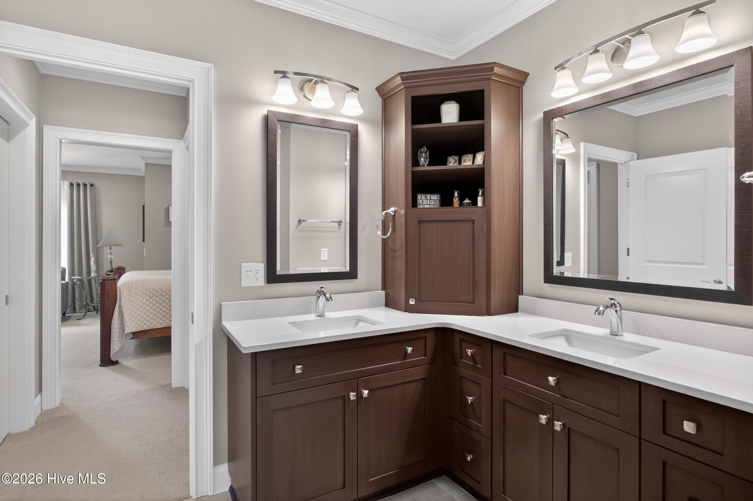 156 Quiet Oak Court Property Photo 35