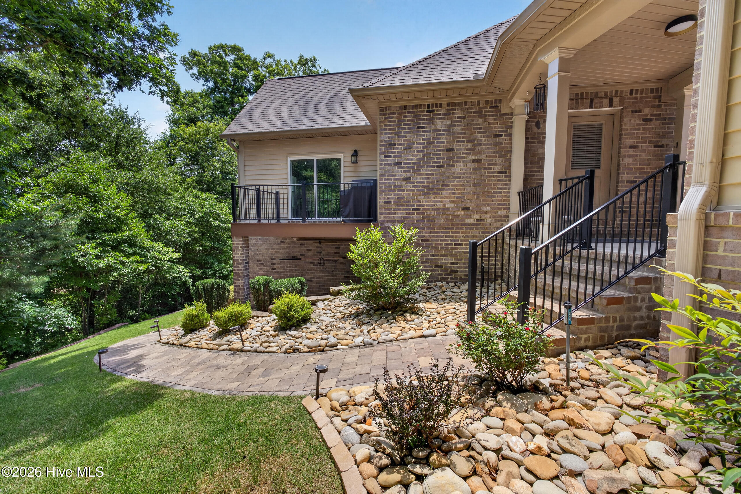 156 Quiet Oak Court Property Photo 64