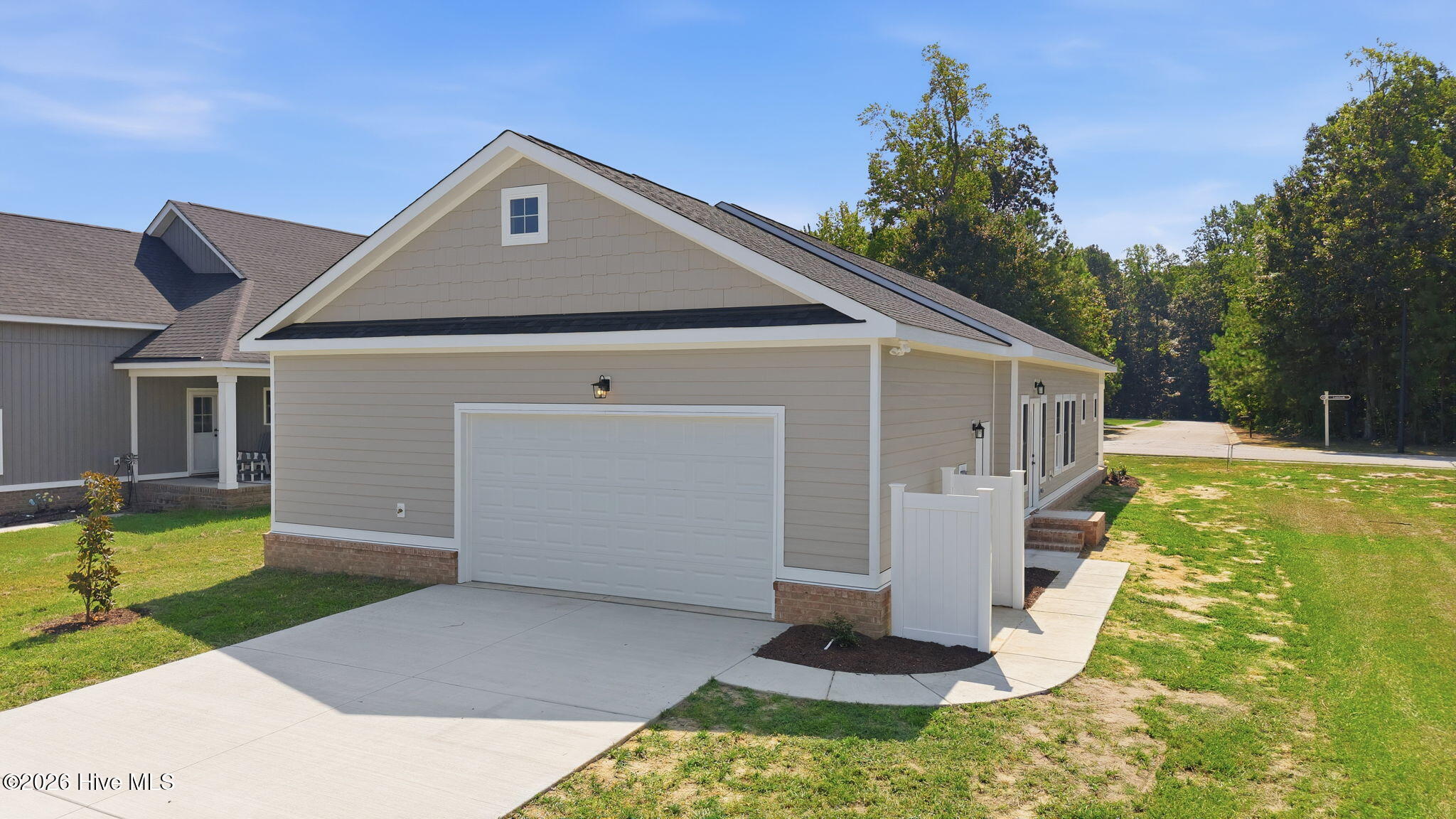 56 Ladybank Property Photo 3