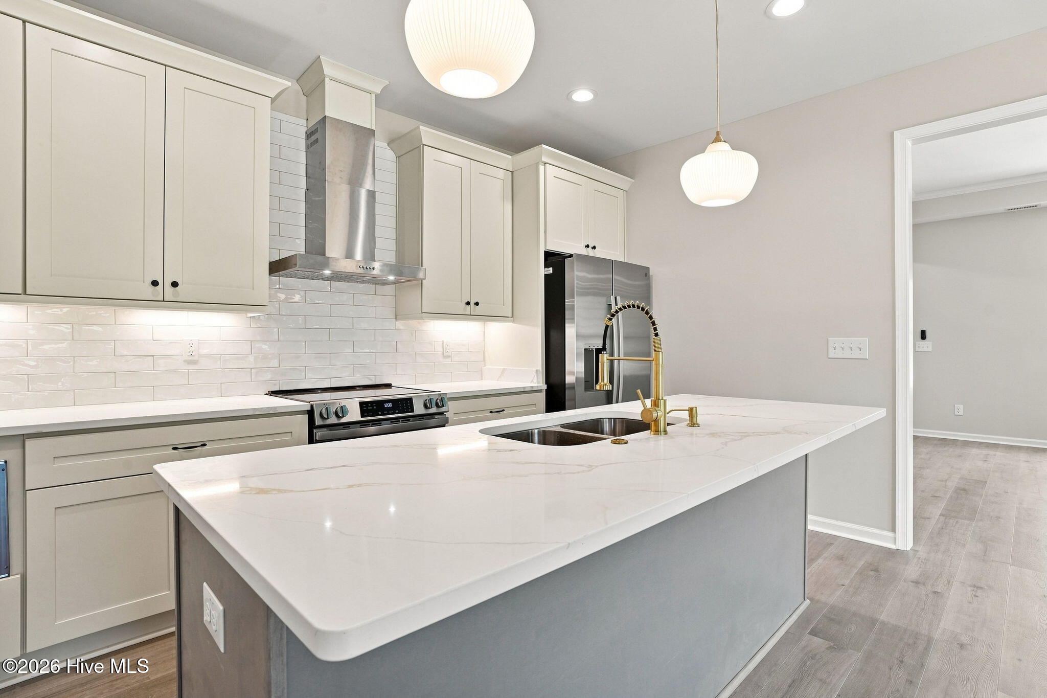 56 Ladybank Property Photo 14