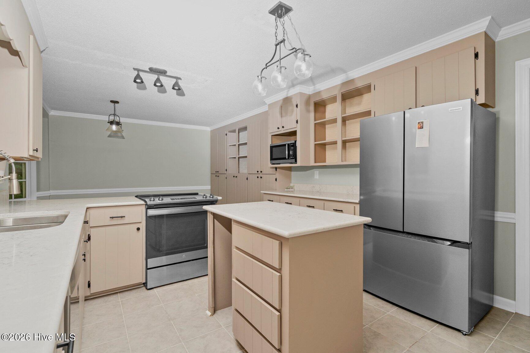2239 Creekridge Drive Property Photo 13