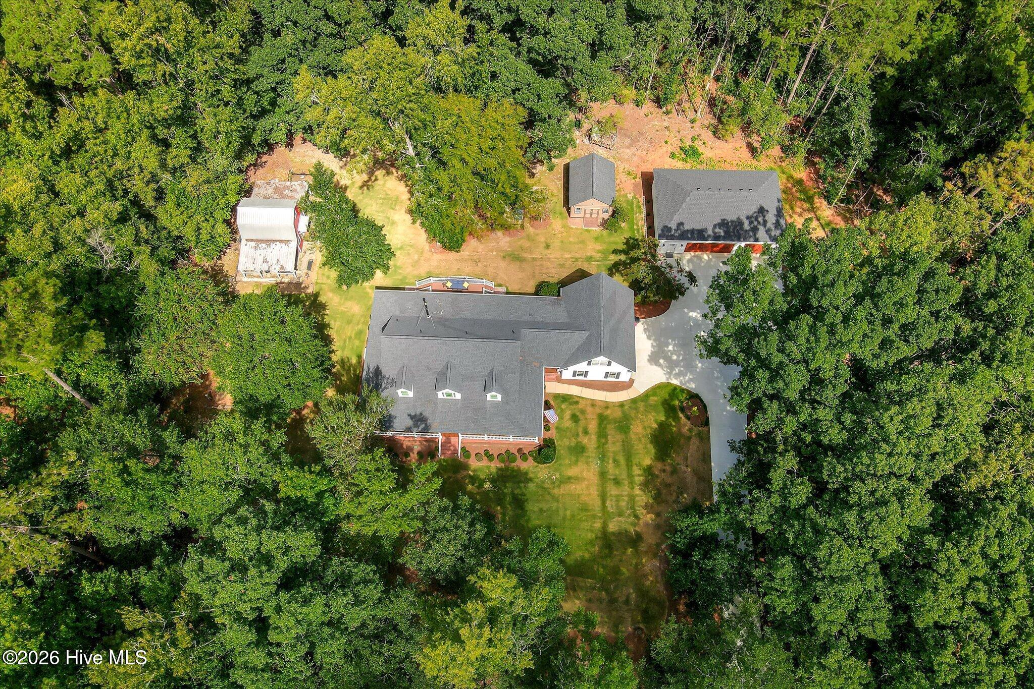 1654 Ne Cedar Creek Drive Property Photo 1