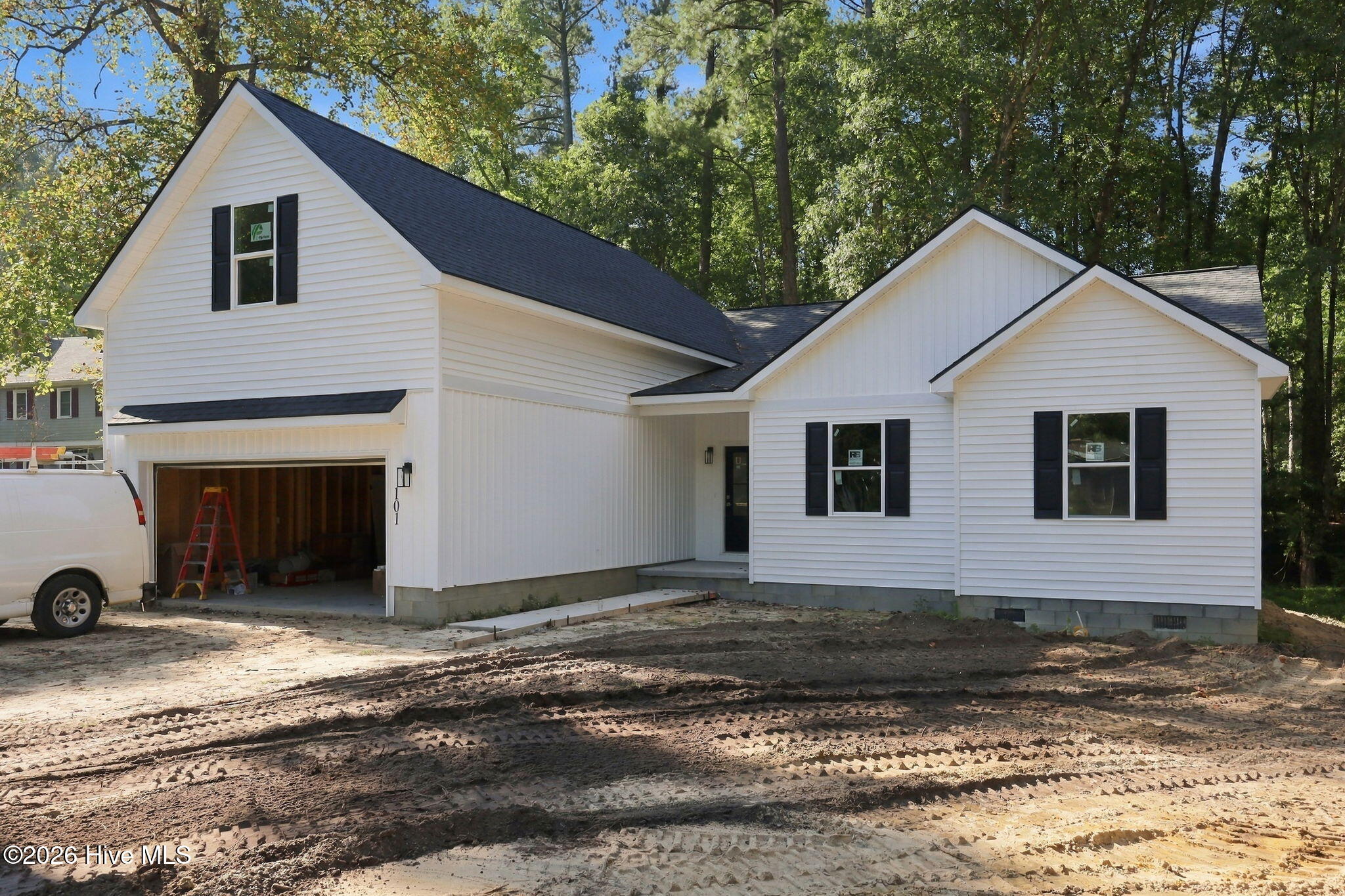 101 Hillside Drive Property Photo 5