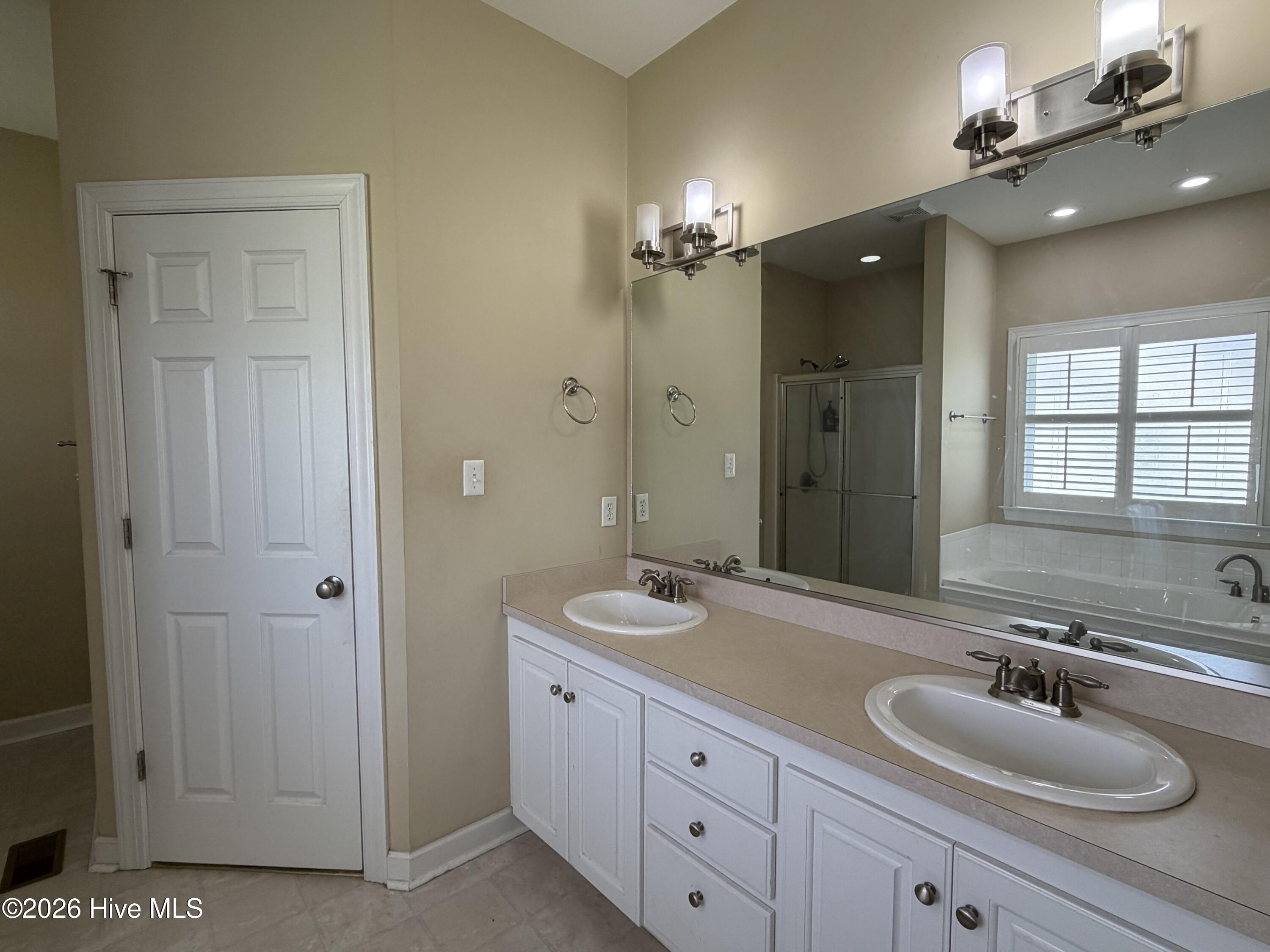 205 Aarons Place Property Photo 6