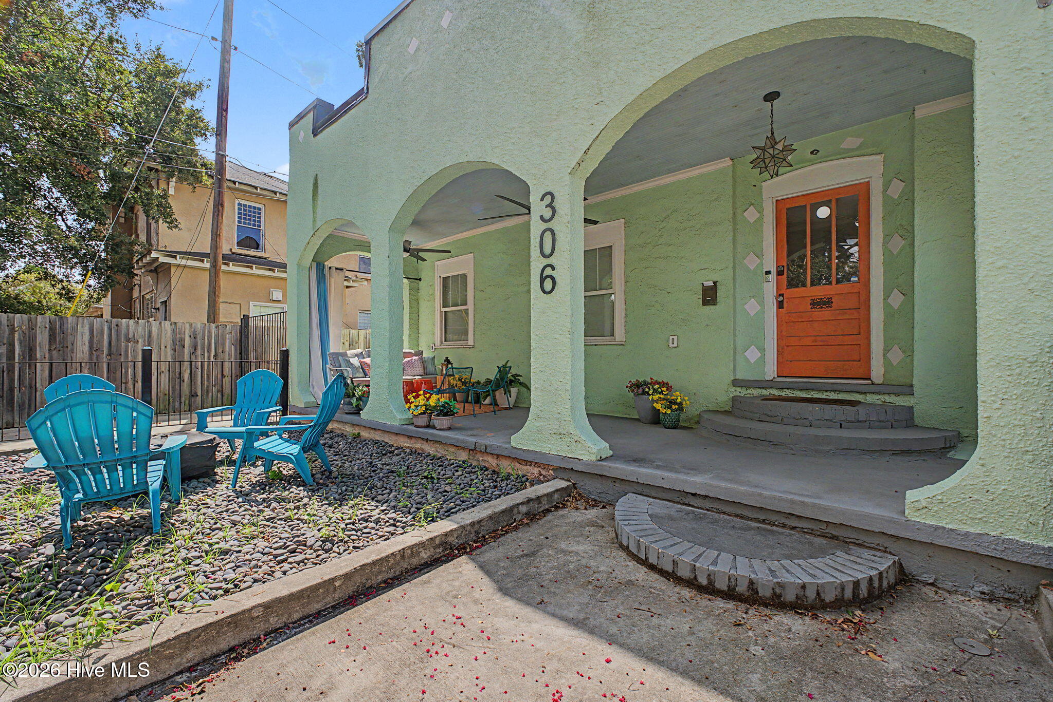 306 Ellis Street Property Photo 3