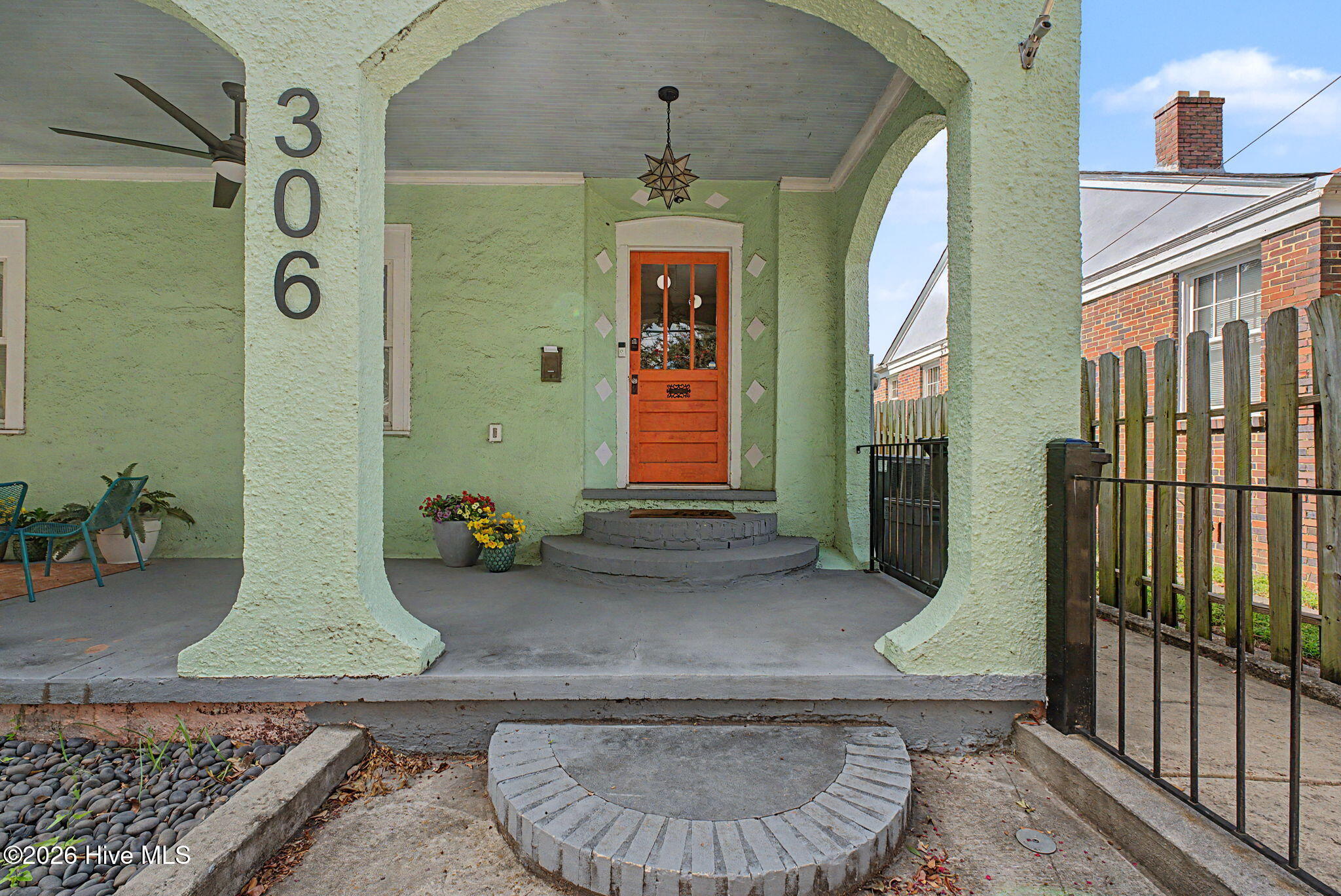 306 Ellis Street Property Photo 7