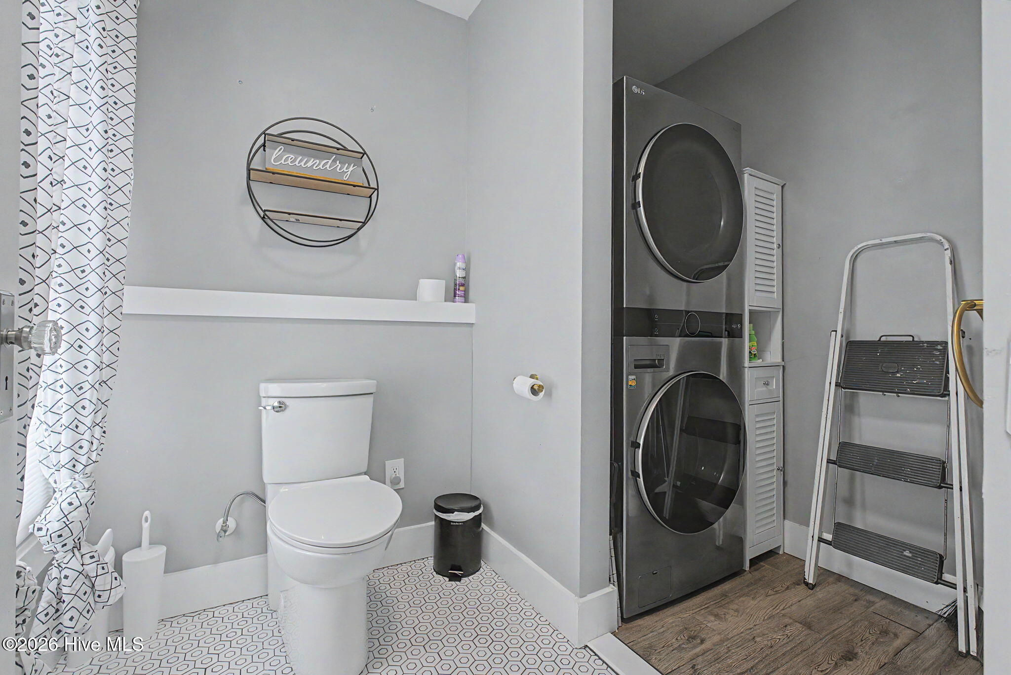 306 Ellis Street Property Photo 12