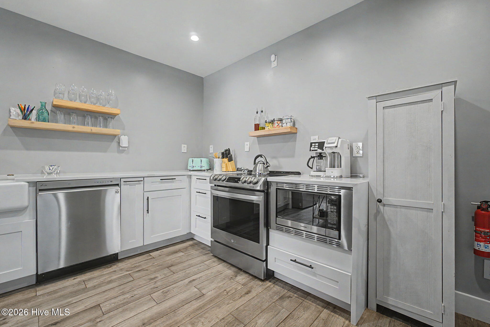 306 Ellis Street Property Photo 17