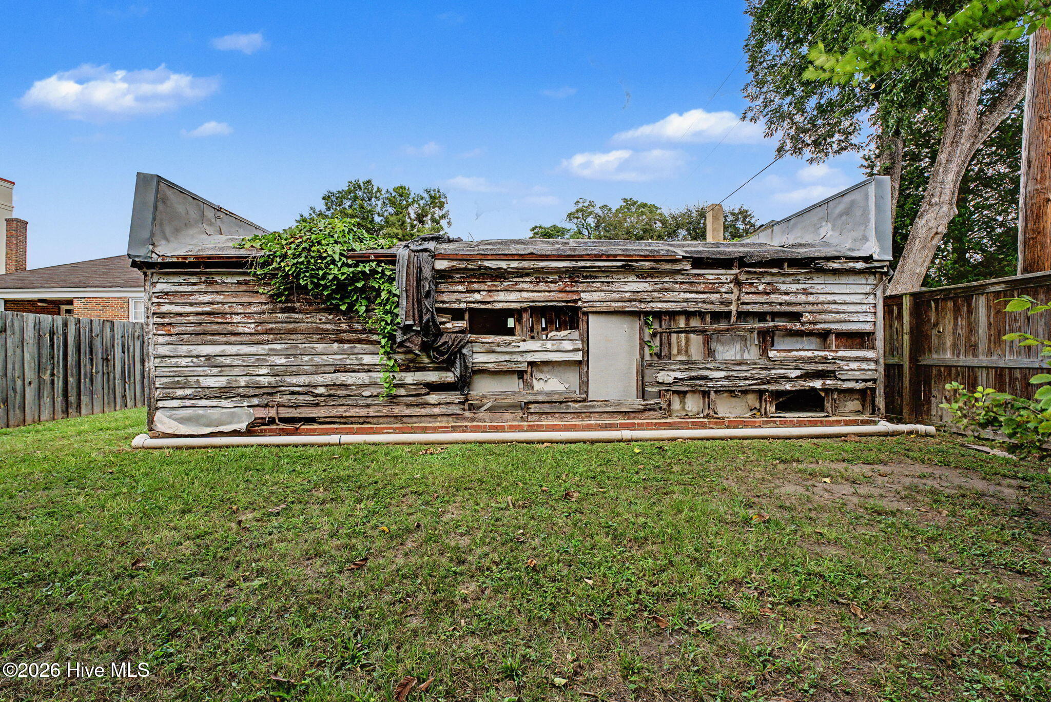 306 Ellis Street Property Photo 32