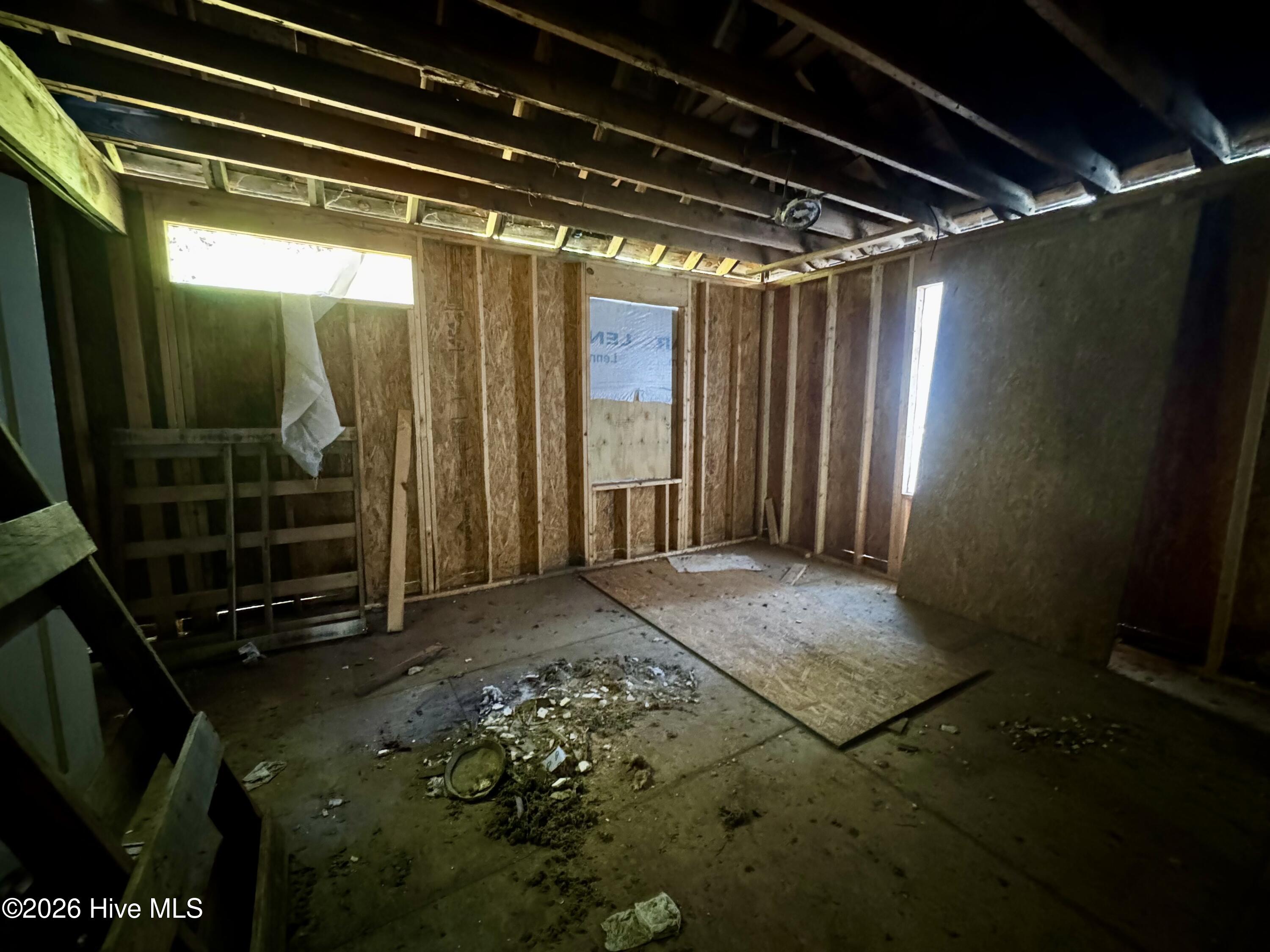 912 Crawford Street S Property Photo 10