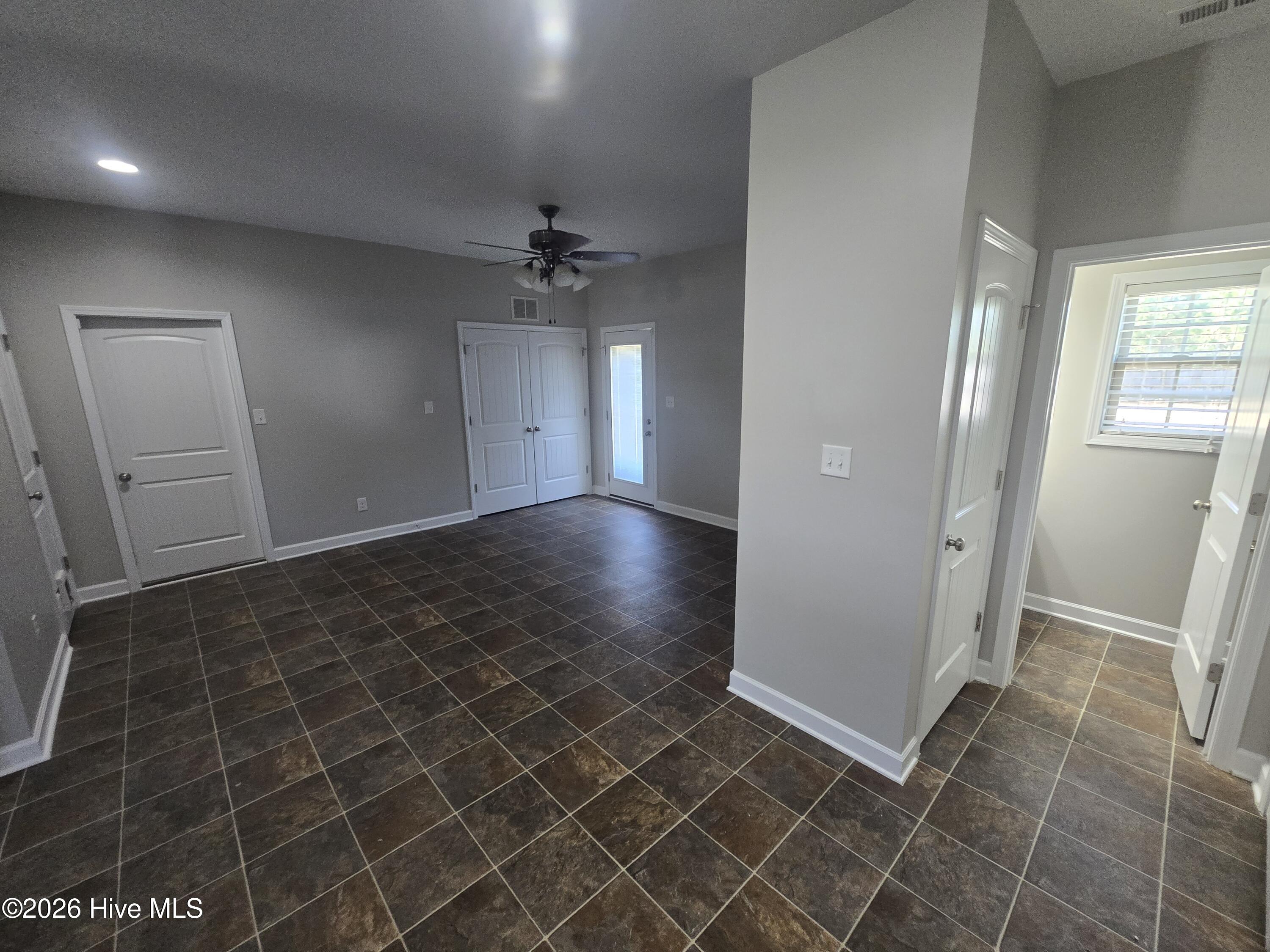 333 Inverness Drive Property Photo 7