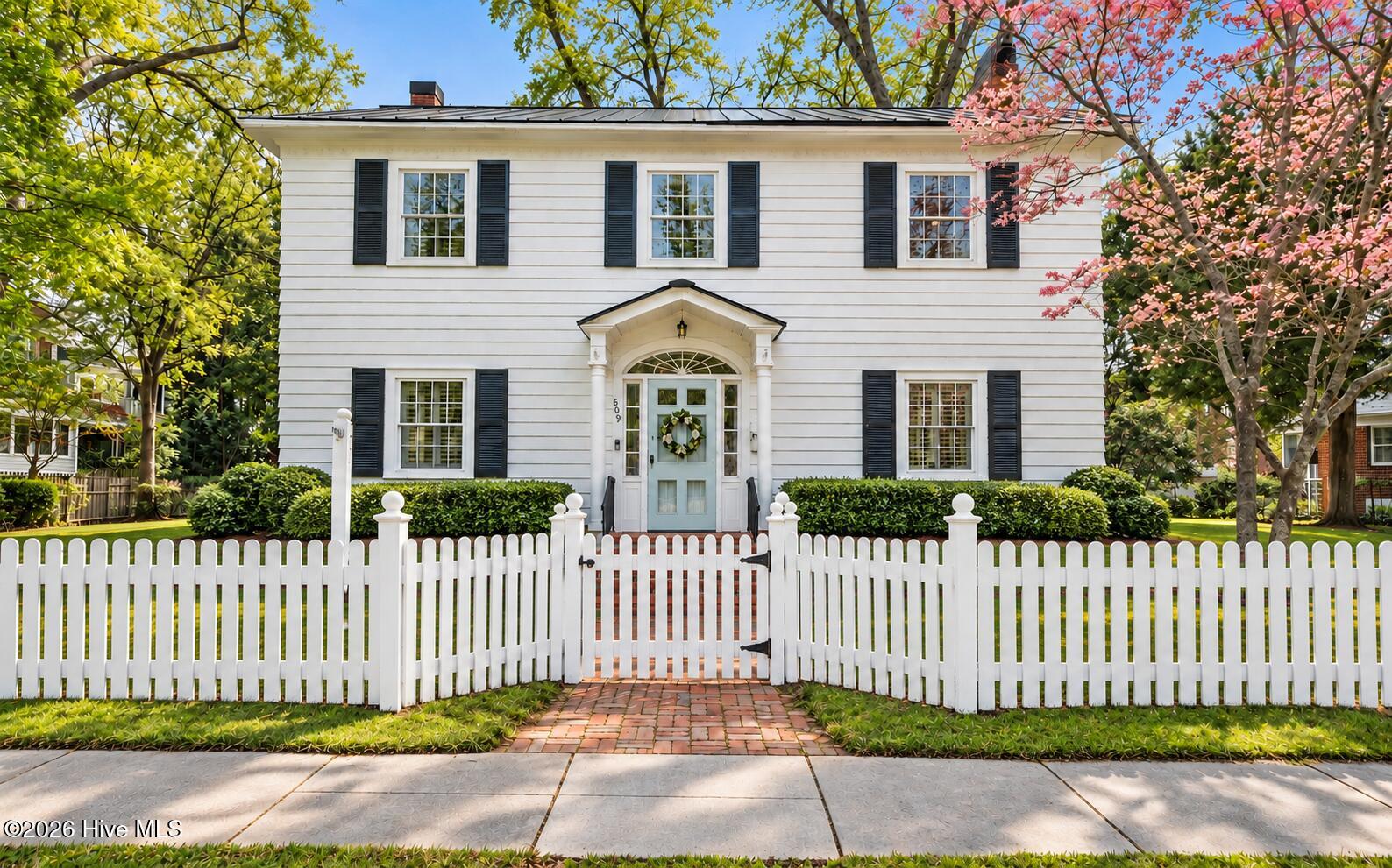 609 New Street Property Photo 1