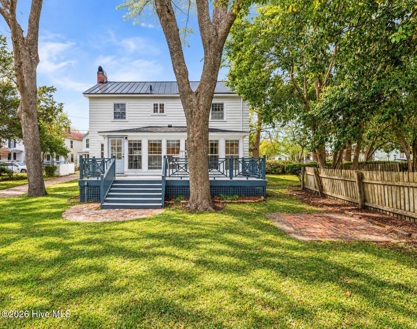 609 New Street Property Photo 37