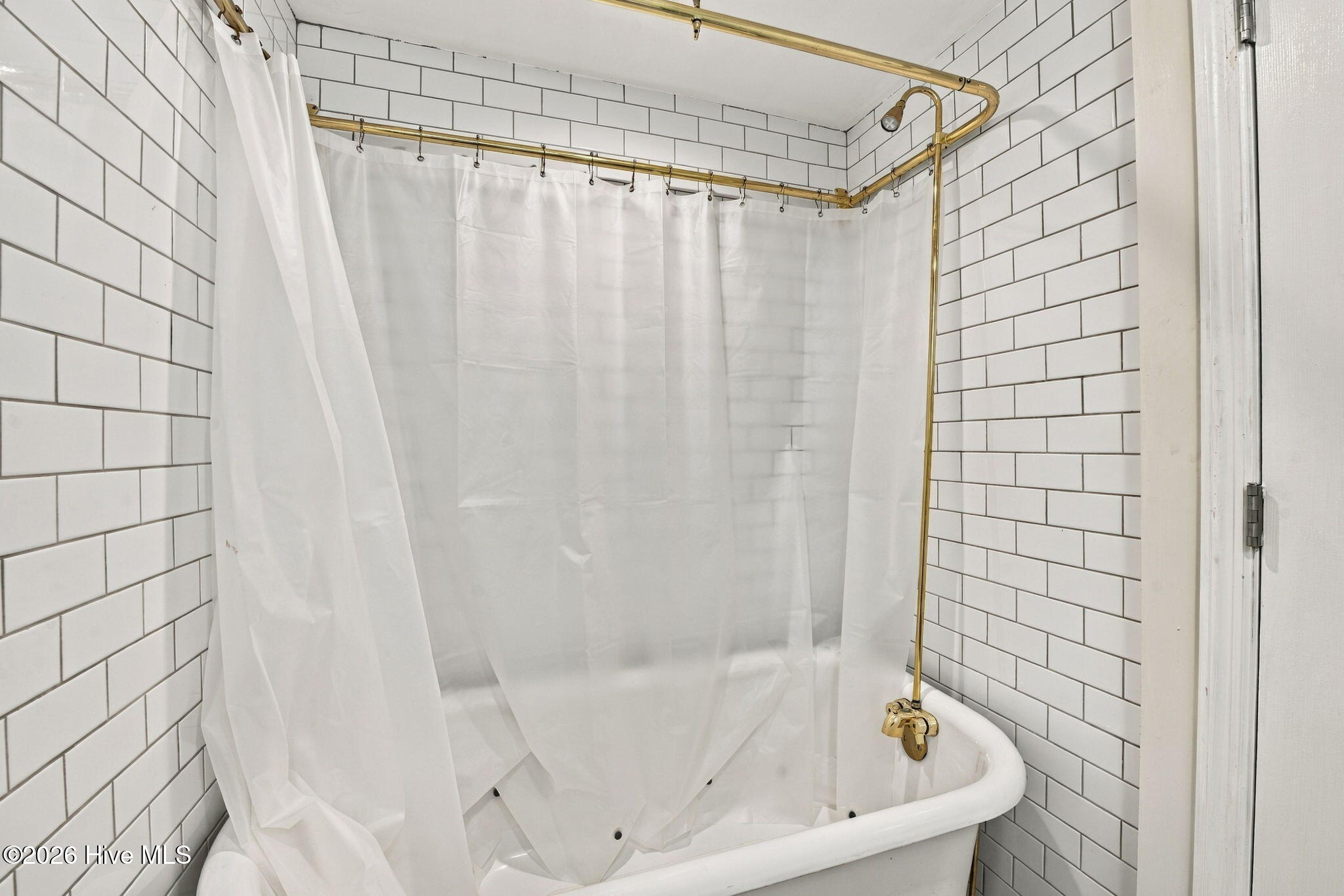 609 New Street Property Photo 43