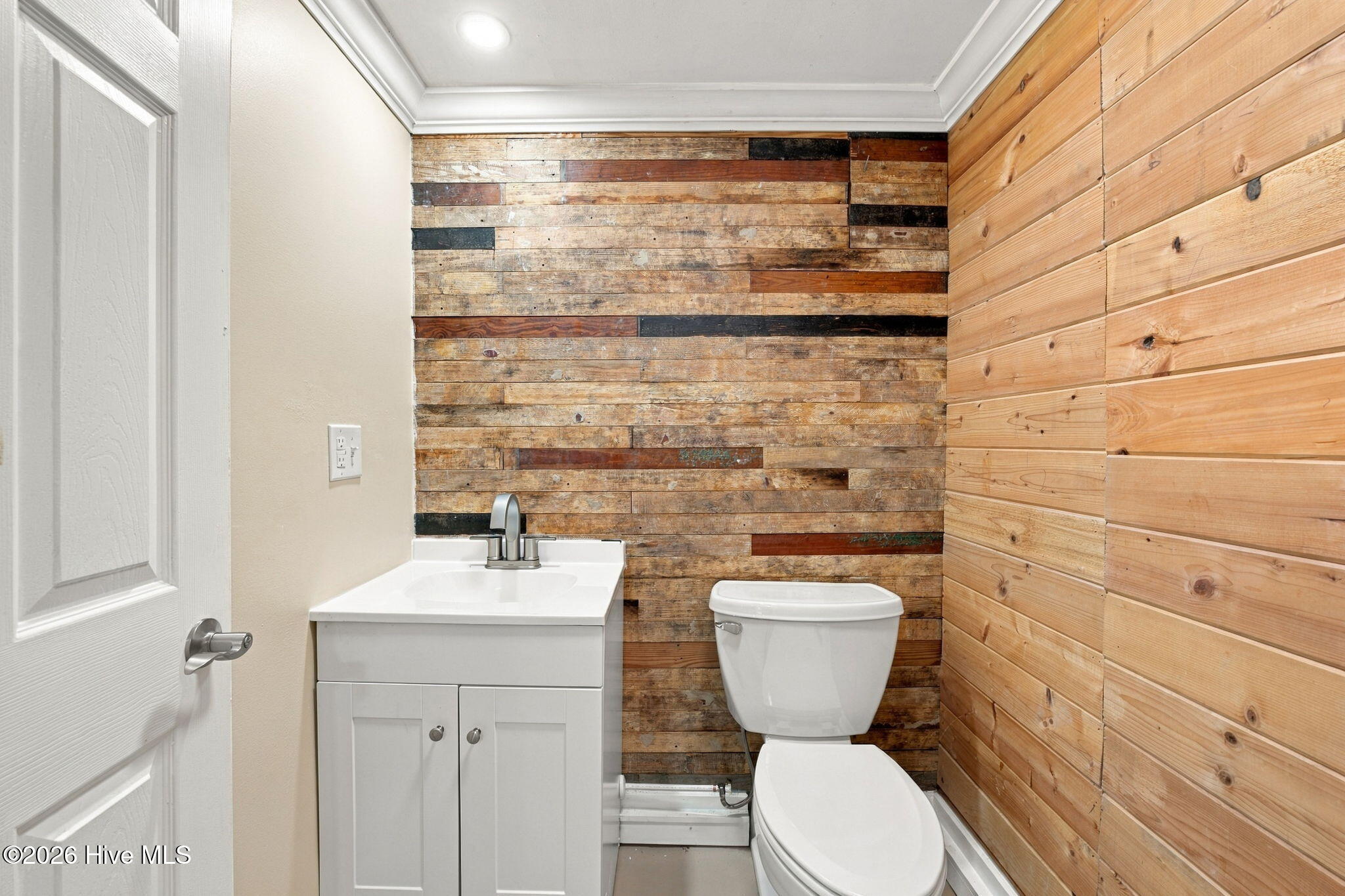 609 New Street Property Photo 47