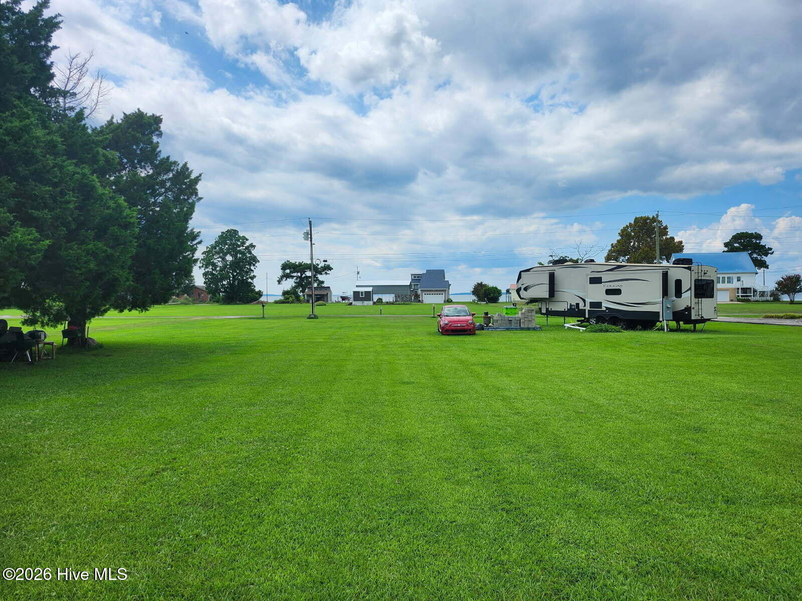 130 Great Neck Road Property Photo 1